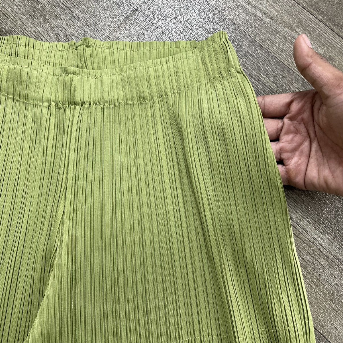 Pleats Please Issey Miyake Vintage Pleats Please Issey Miyake Green Monthly June Pants Size US 28 / EU 44 - 8 Thumbnail