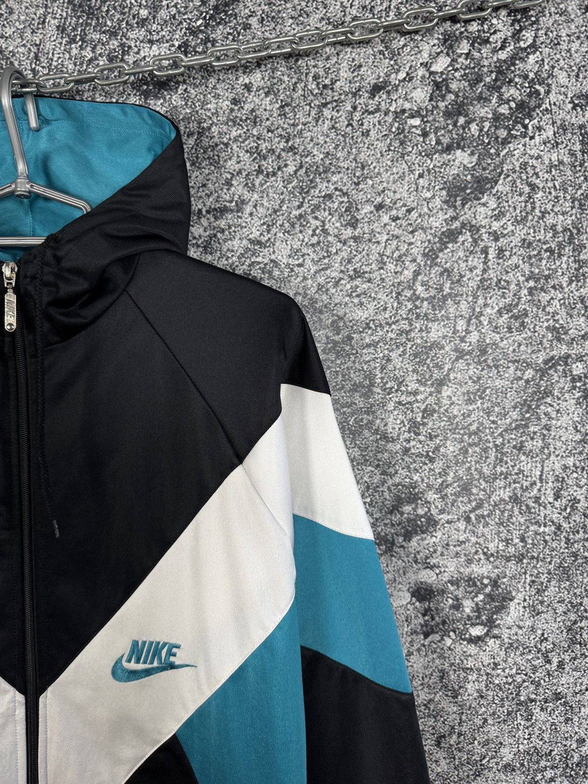 Nike Vintage 90s Nike USA Zip Up Hoodie Beaverton Oregon Size M Size US M / EU 48-50 / 2 - 3 Thumbnail