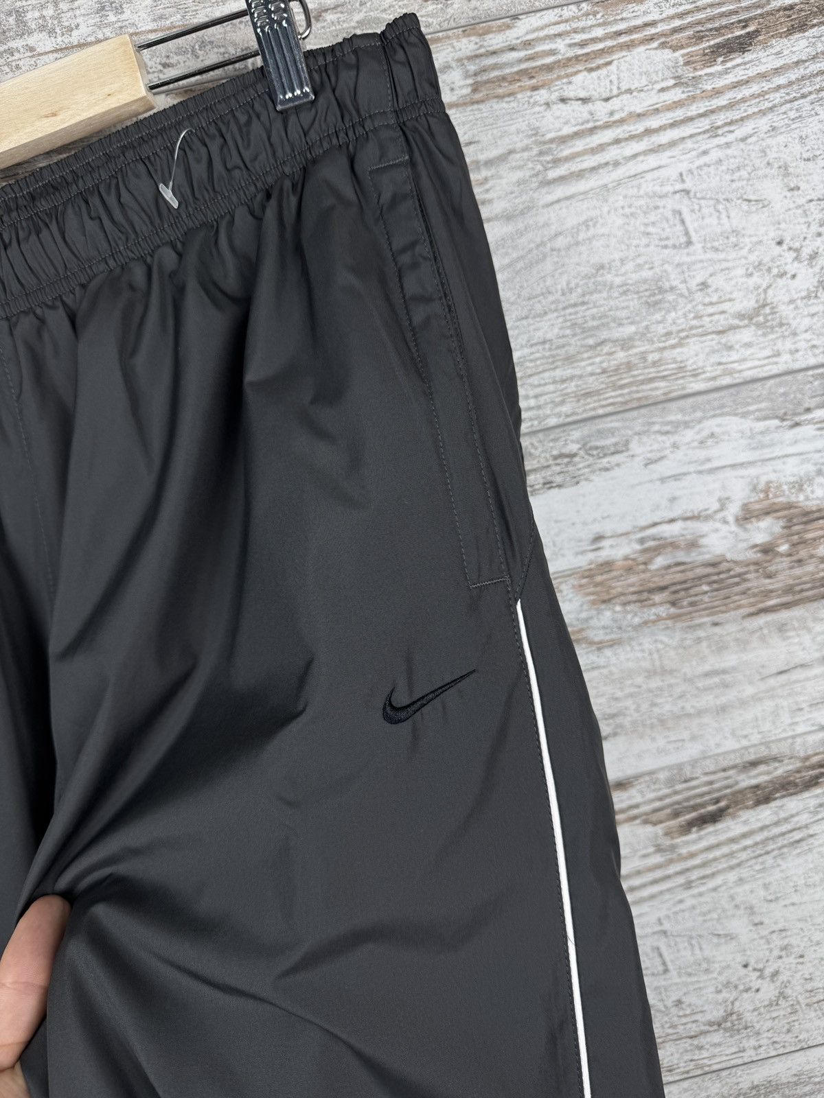 Nike Mens Vintage Nike swoosh nylon sweatpants y2k pants drill Size US 34 / EU 50 - 4 Thumbnail