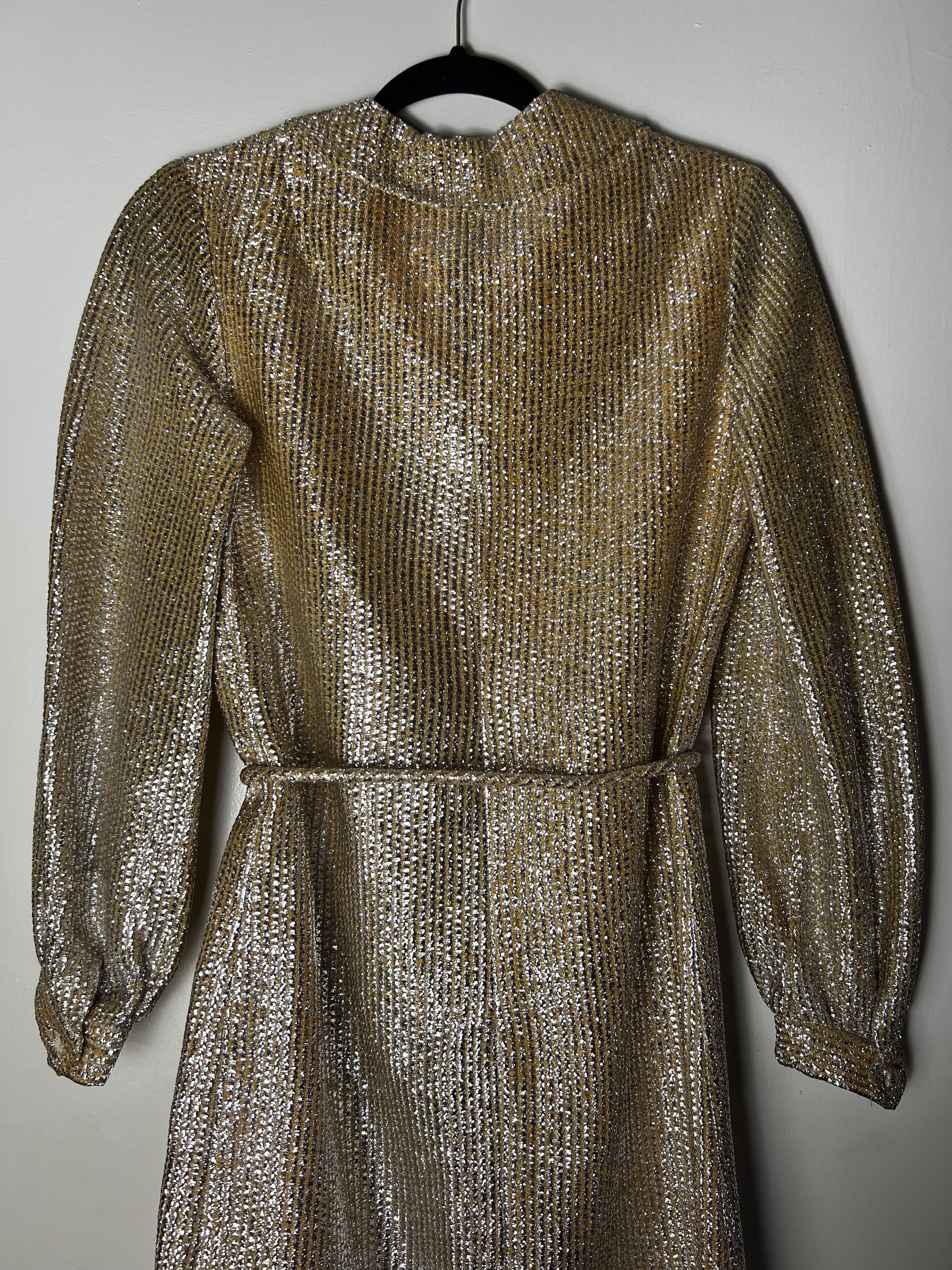 Vintage Vintage 1960's 2pcs. Parc Jr. Silver Metallic Cocktail Dress Size S / US 4 / IT 40 - 9 Thumbnail