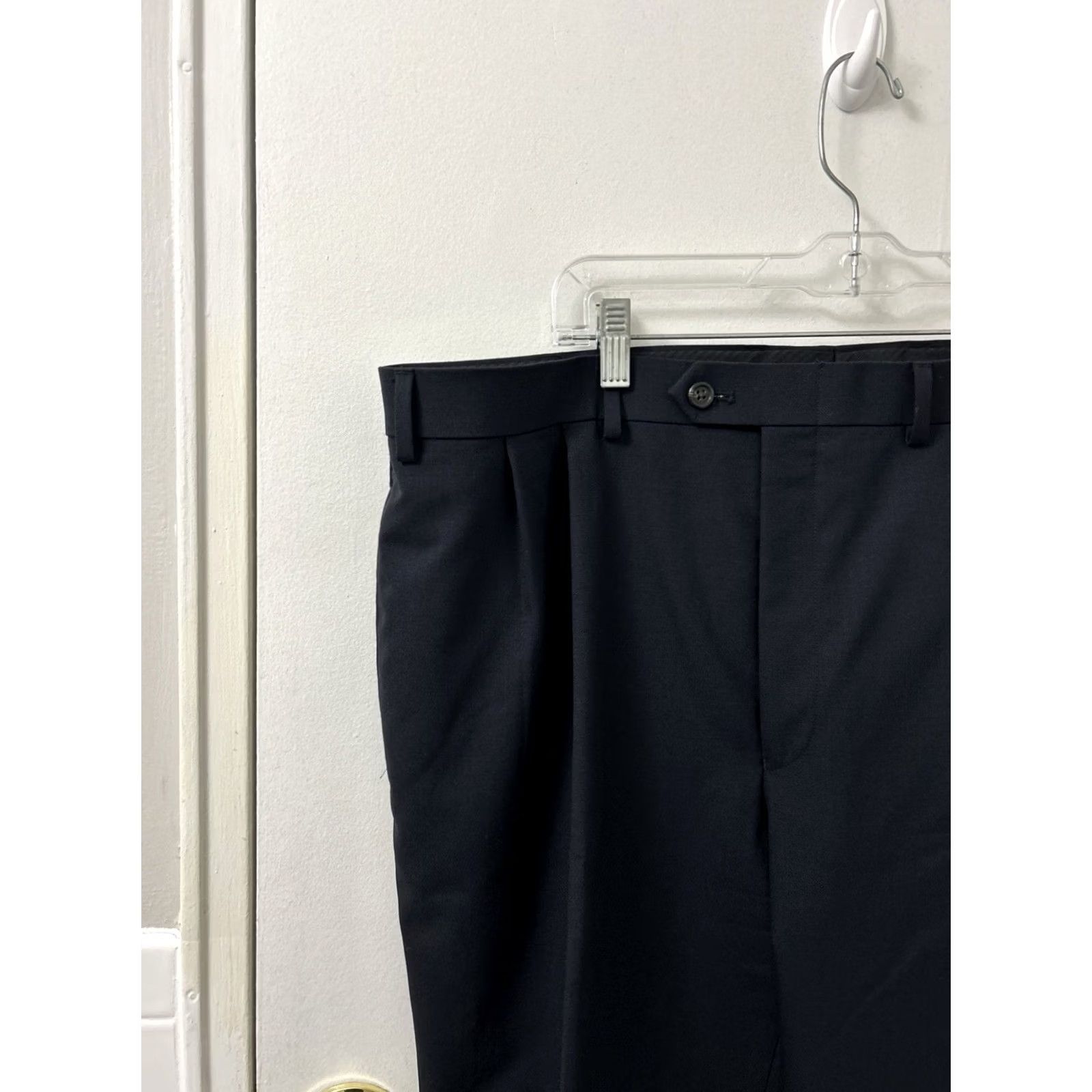 Ralph Lauren VINTAGE? No. Lauren Ralph Lauren Pants Dress Navy 40x32 Wool Pleated Classic Slashe... Size US 40 / EU 56 - 4 Thumbnail