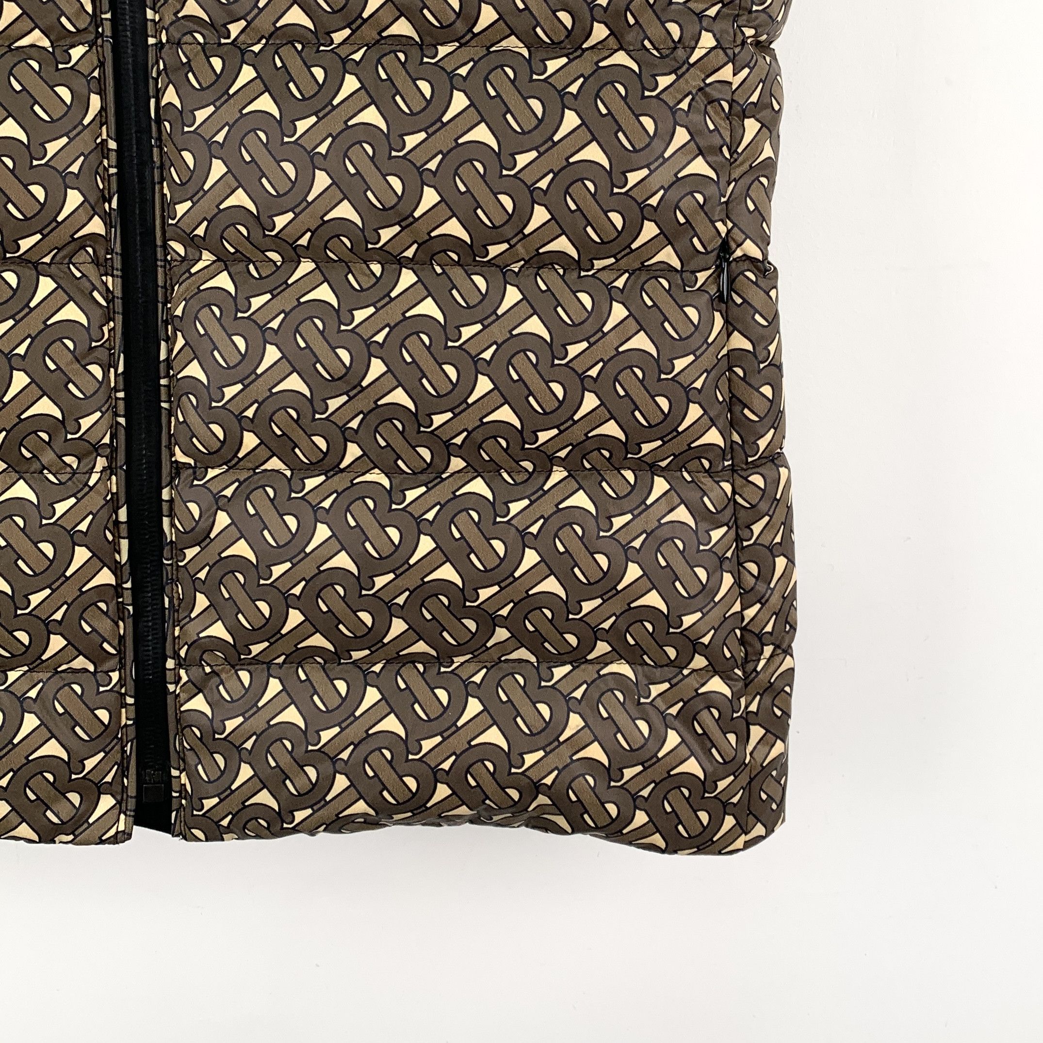 Burberry Burberry TB Monogram Down Vest Brown (S) Size US S / EU 44-46 / 1 - 4 Thumbnail
