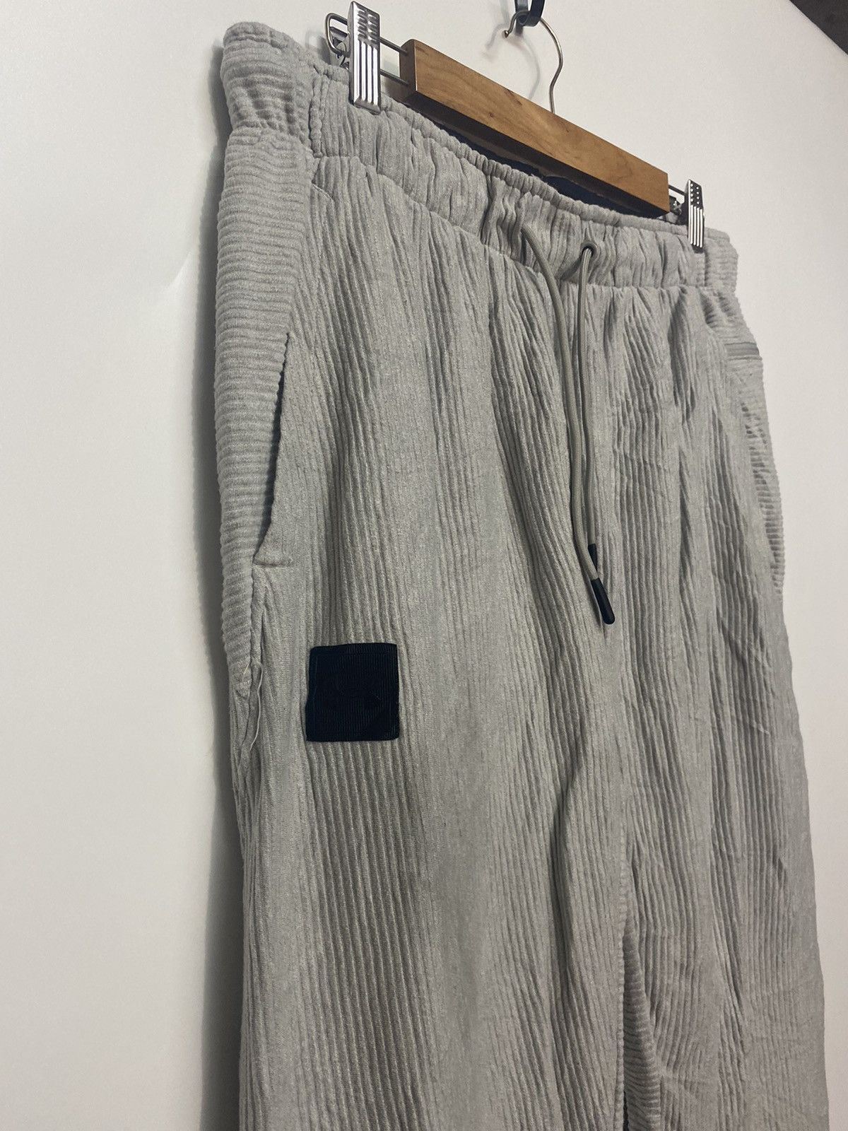 Under Armour Under Armour Joggers Sweat Pants Loose Athletic Cotton Sz L Size US 32 / EU 48 - 7 Thumbnail