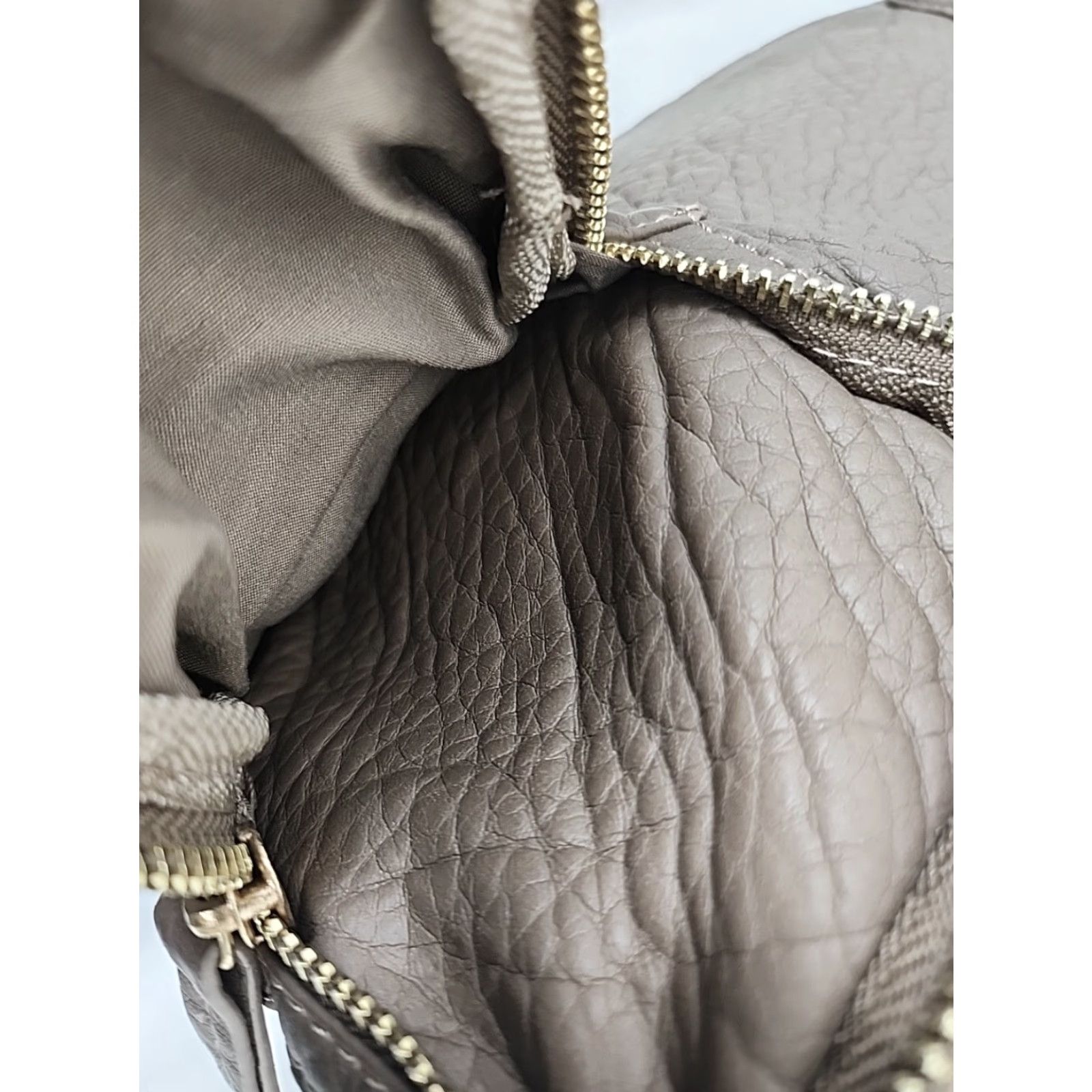 Vintage VINTAGE Under One Sky Backpack Women Small Brown Gold Hardware Brown Gold Small Women 1? Size ONE SIZE - 5 Thumbnail