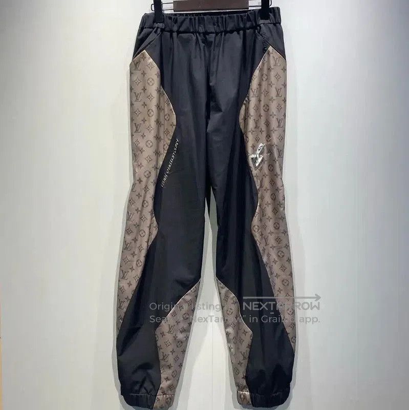 Louis Vuitton Louis Vuitton Black Cotton Blend Casual Pants . Size US 32 / EU 48 - 1 Thumbnail