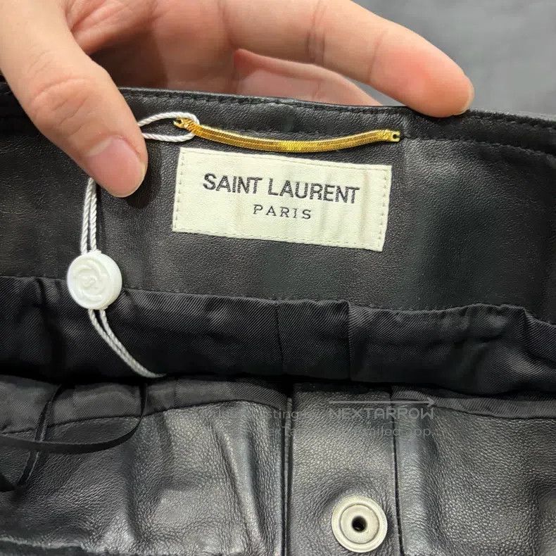Saint Laurent Paris Saint Laurent Paris Black Leather Shorts Size 33" - 4 Thumbnail