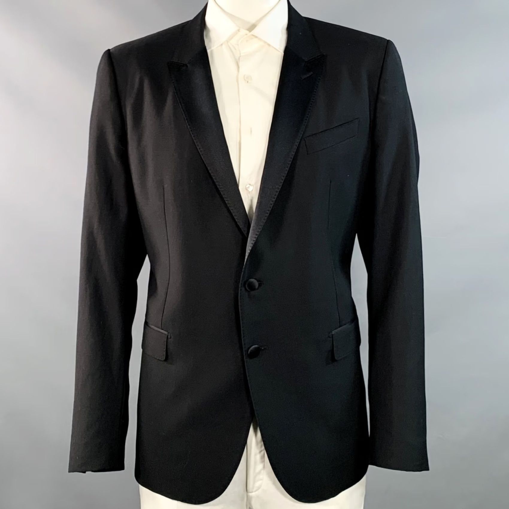 Dolce & Gabbana DOLCE & GABBANA Tuxedo Black Virgin Wool Silk Blend Peak Lapel Size 48 Size 48R - 2 Thumbnail
