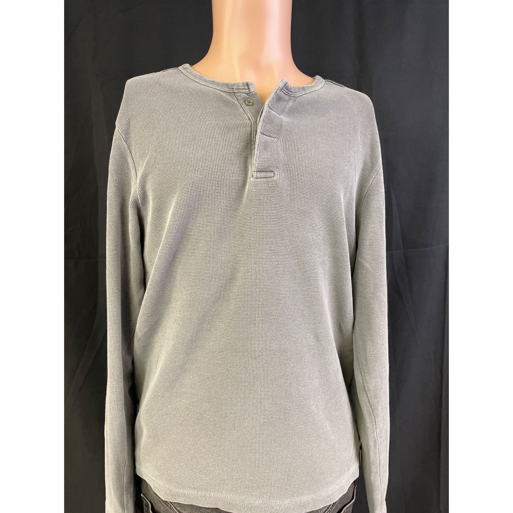Armani Exchange Armani Exchange Men's Gray Pull over 3 button T-shirt/sweate Size US M / EU 48-50 / 2 - 1 Thumbnail