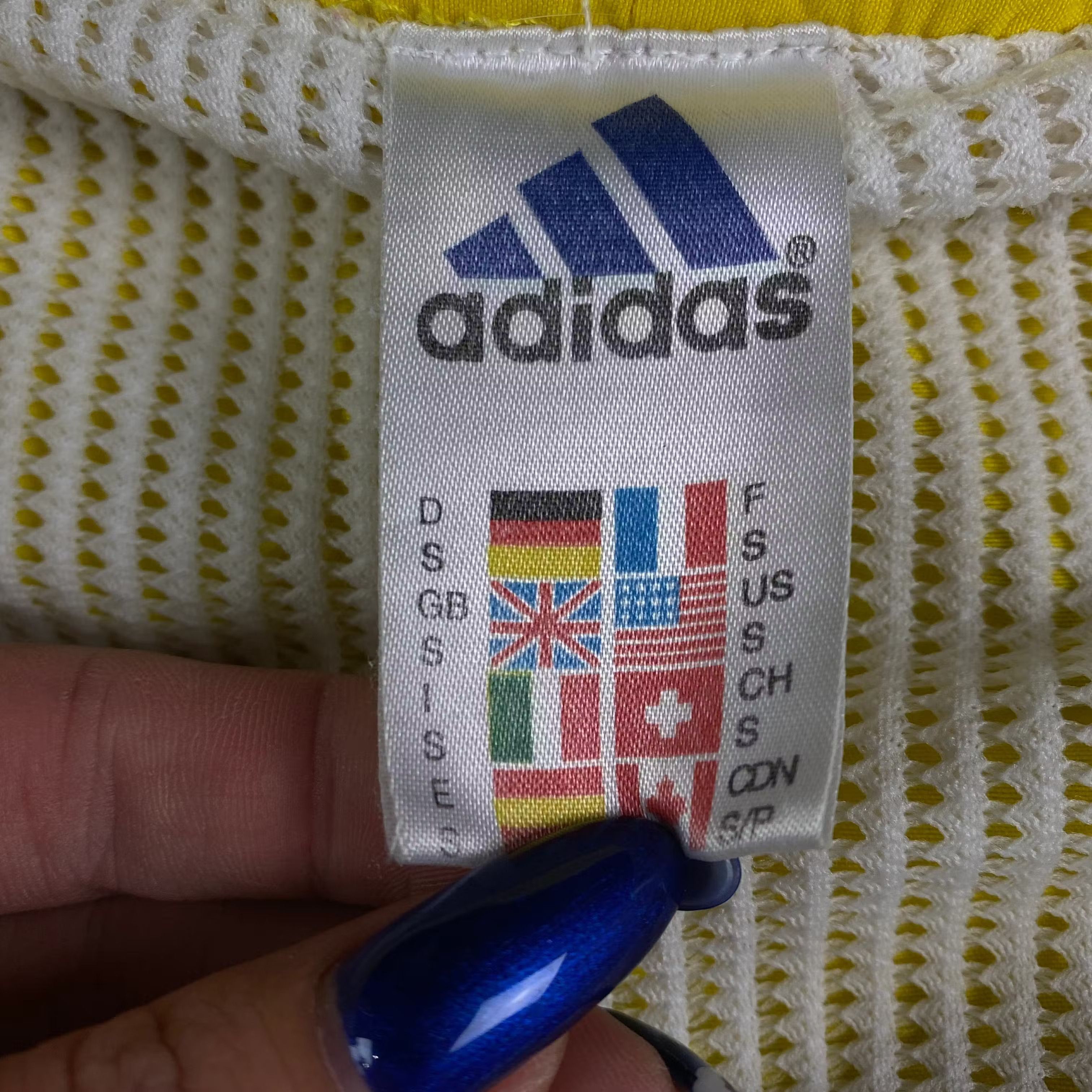 Adidas × Vintage Mens Shorts Adidas Vintage Size S Yellow Size US 30 / EU 46 - 4 Thumbnail