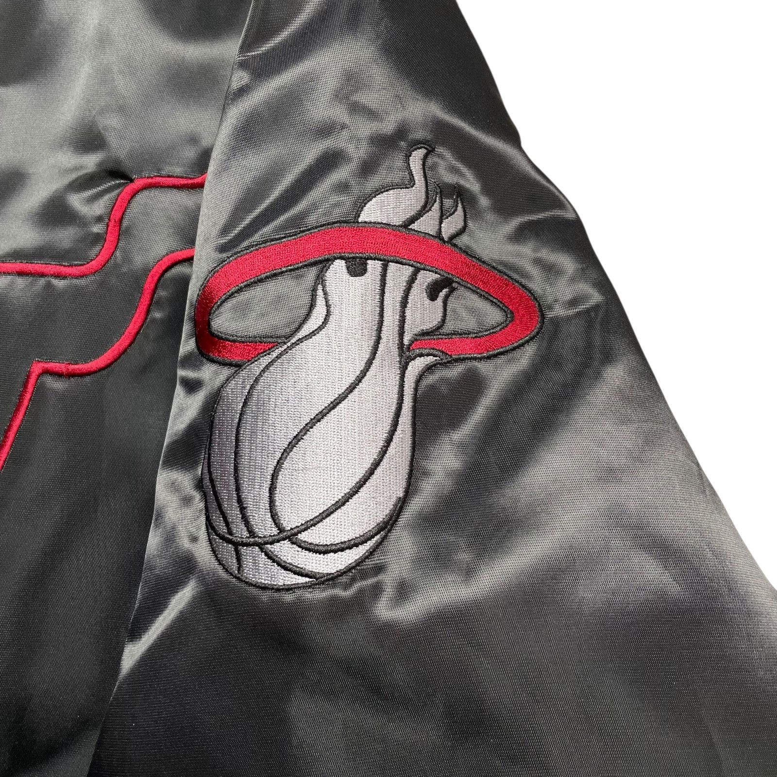 NBA VTG 00s MIAMI HEAT MAJESTIC SATIN BOMBER JACKET S Size US S / EU 44-46 / 1 - 5 Thumbnail