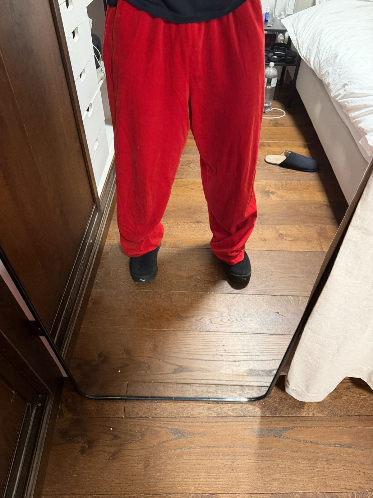 Balenciaga BALENCIAGA HOMEWEAR RED SWEATS Size US 34 / EU 50 - 4 Thumbnail