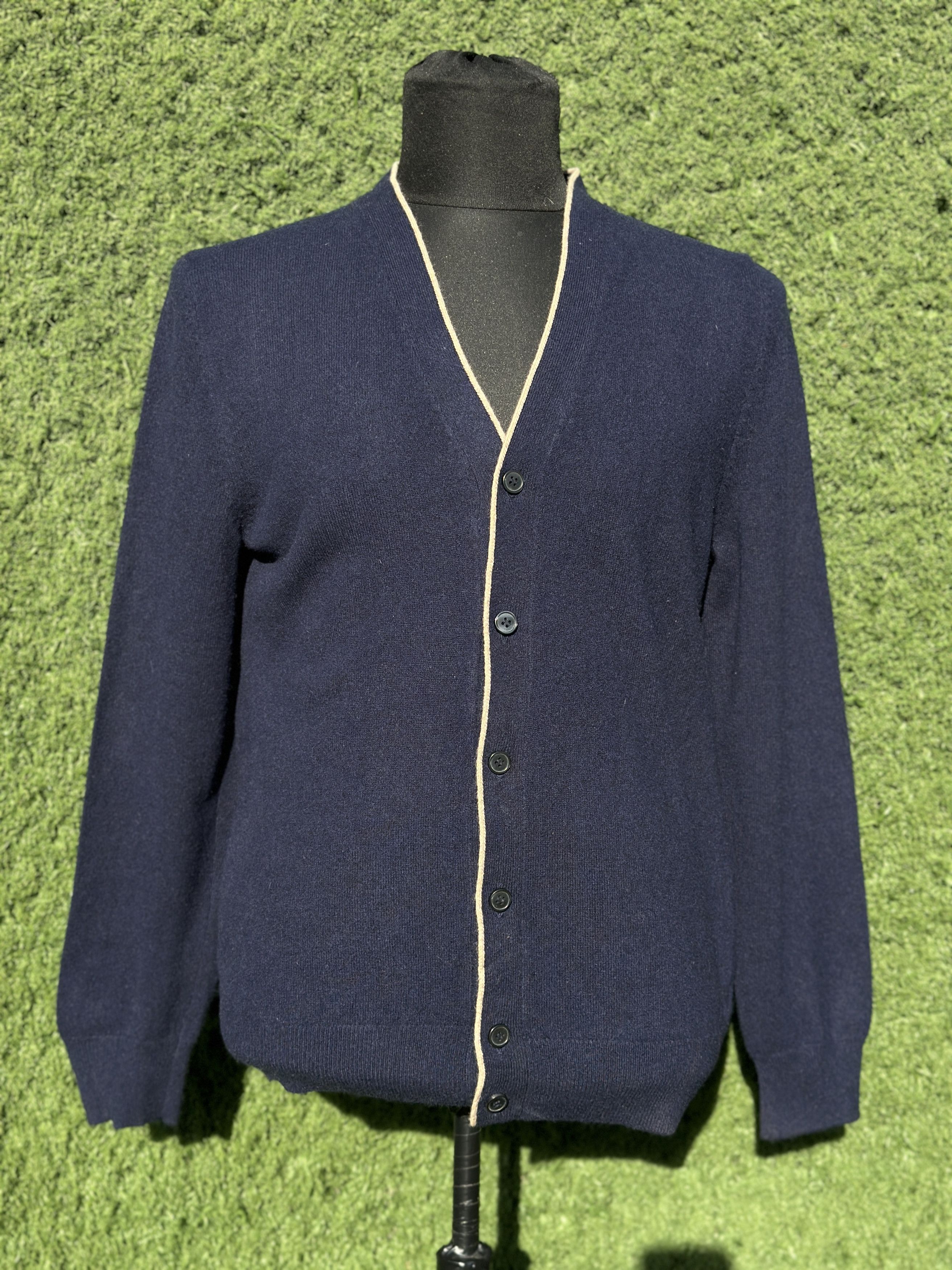 Iris von Arnim IRIS VON ARNIM 100% Cashmere V Neck Cardigan Sweater Size M Size M / US 6-8 / IT 42-44 - 1 Thumbnail