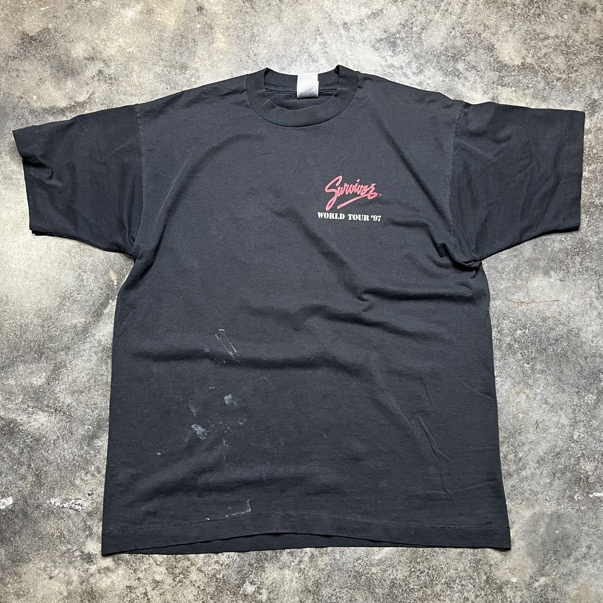 Vintage vintage 1997 survivor band faded tshirt Size US XL / EU 56 / 4 - 8 Thumbnail