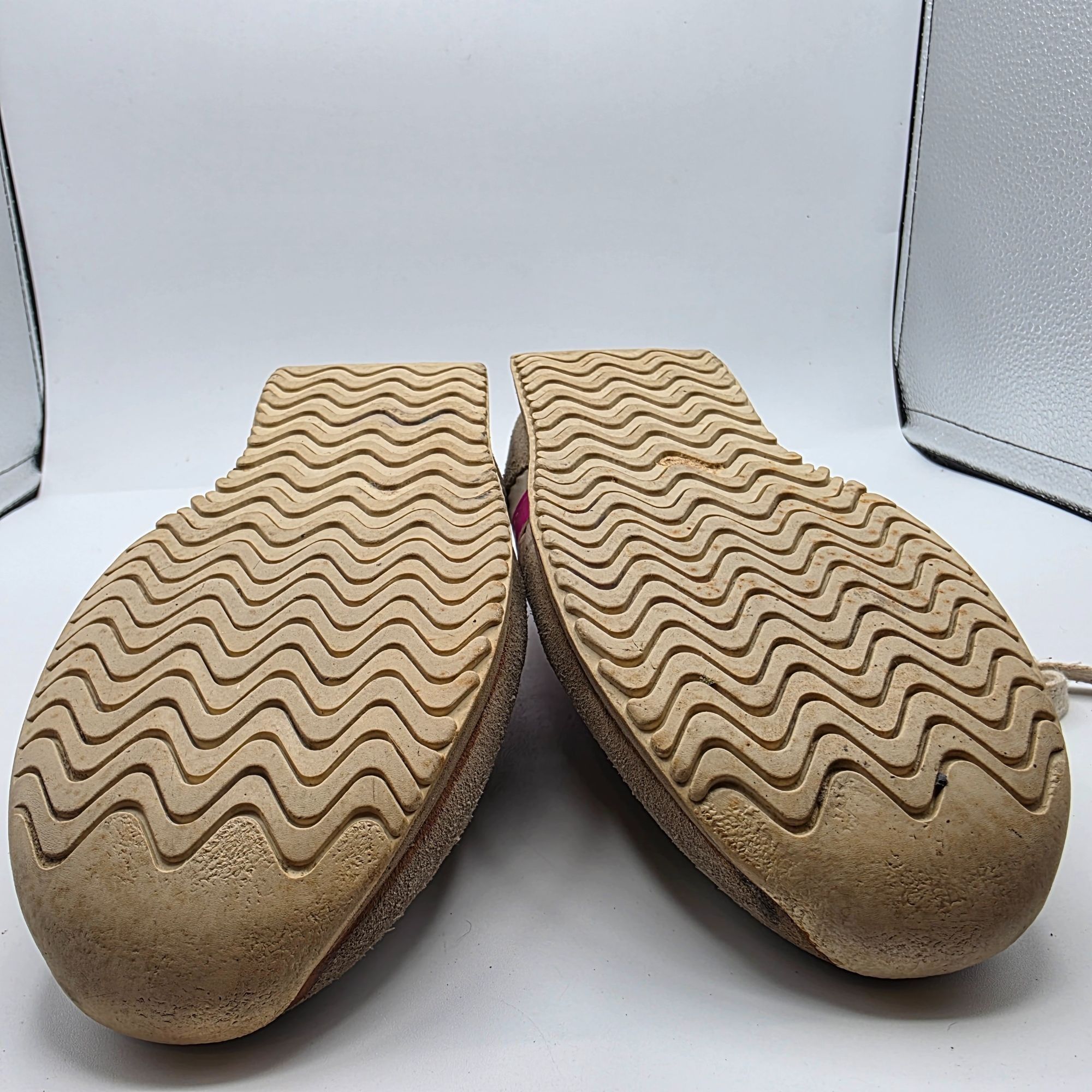 Converse Vintage 80's Converse Womens Size 5.5 Beige Pink Sneaker Sho Size US 5.5 / IT 35.5 - 13 Thumbnail