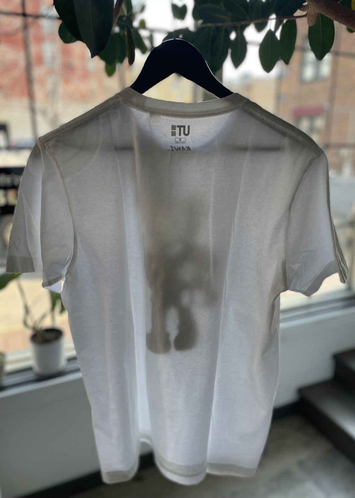 Kaws KAWS x Uniqlo Clean Slate Tee Size US M / EU 48-50 / 2 - 2 Thumbnail