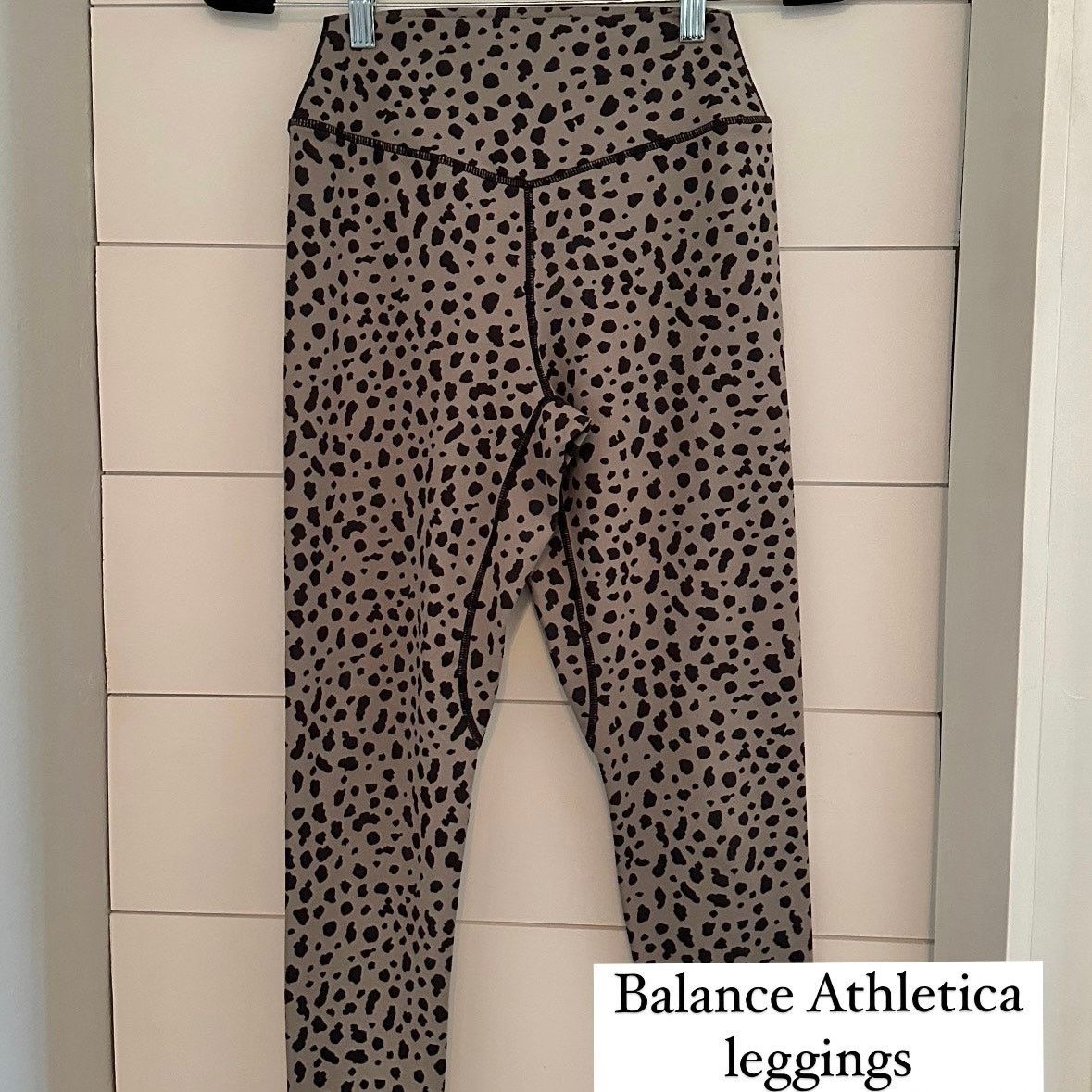 Other Balance Athletica Ascend Leggings - Snow Leopard size M Size 28" / US 6 / IT 42 - 1 Preview