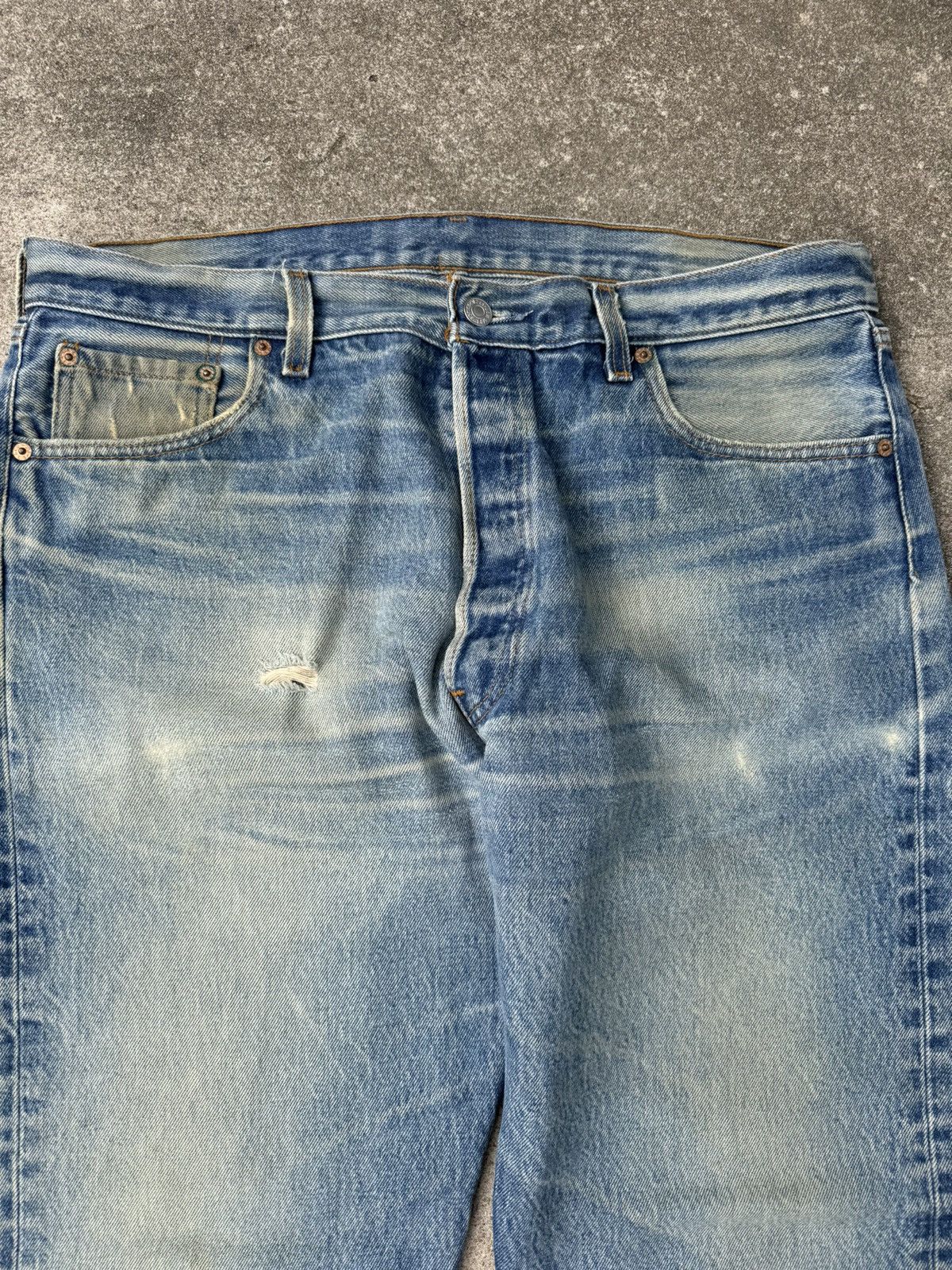 Vintage 90’s Levi’s 501xx Straight Leg Faded Jeans 37x30