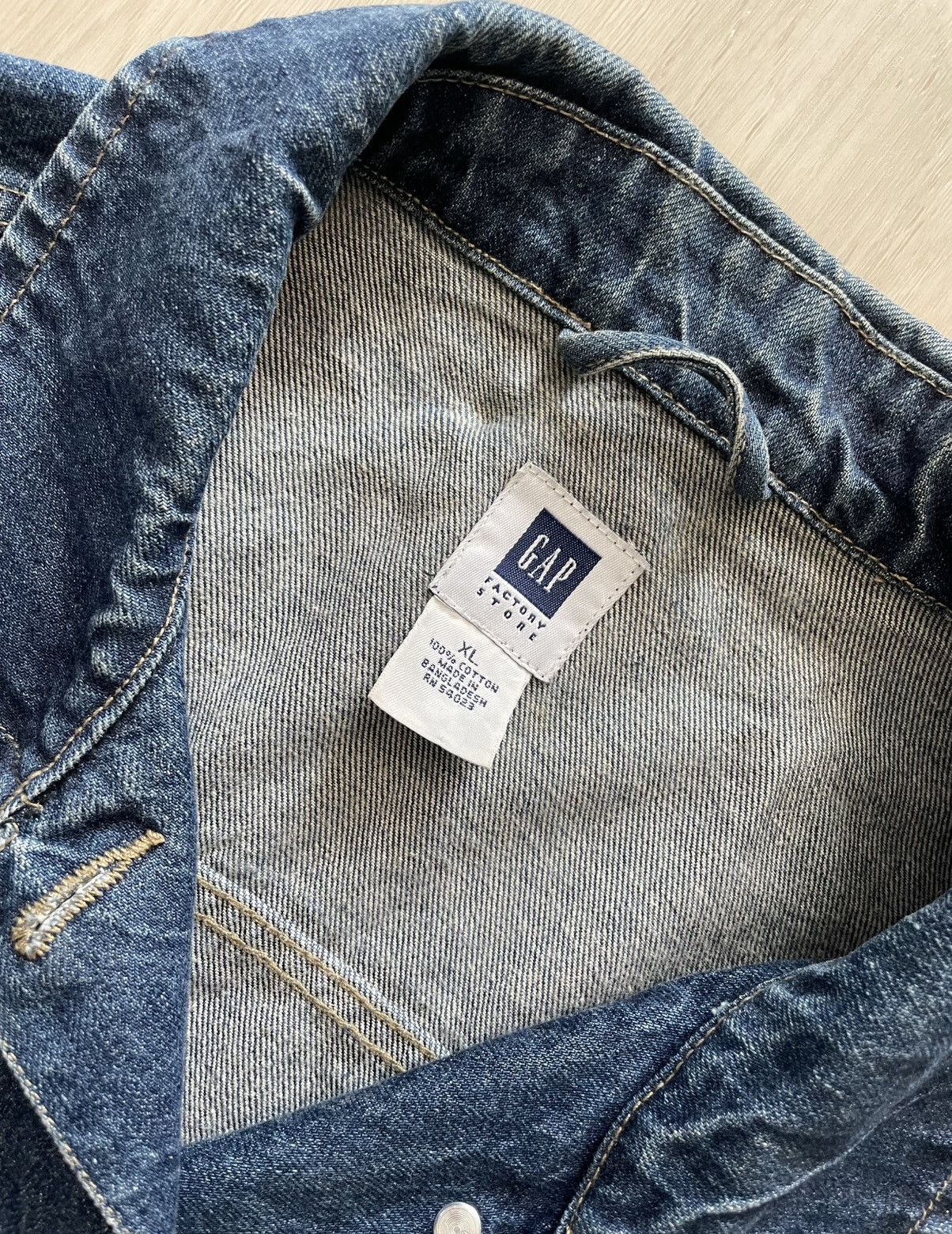 Gap VTG Y2K 01 Gap Denim Trucker Jacket Womens XL *thrashed Size XL / US 12-14 / IT 48-50 - 5 Thumbnail