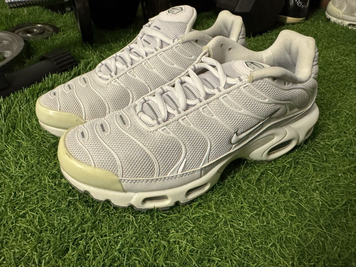 Nike Nike Air Max Plus Sneakers - White Size US 9 / EU 42 - 2 Thumbnail