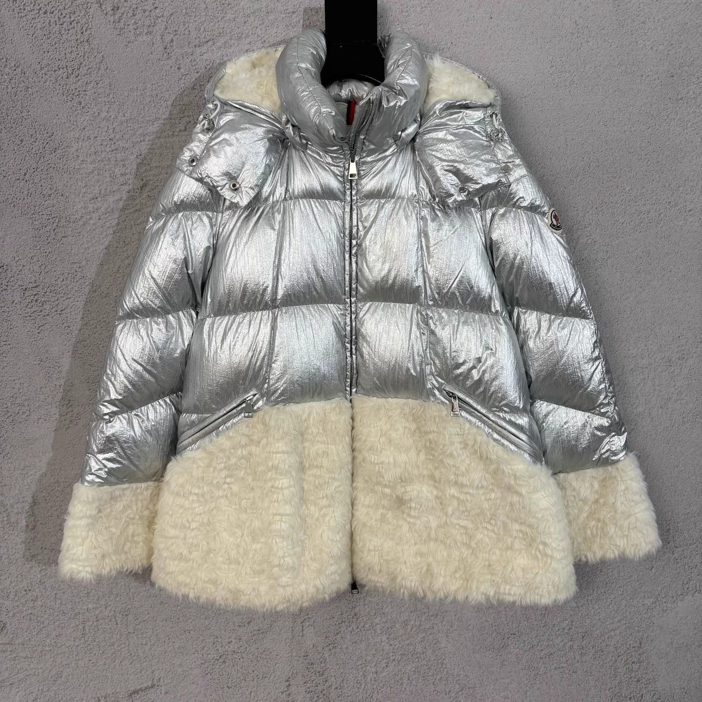 Moncler Moncler Fleece Pleated Silver X'mas Limited Down Jacket Size XL / US 12-14 / IT 48-50 - 1 Thumbnail