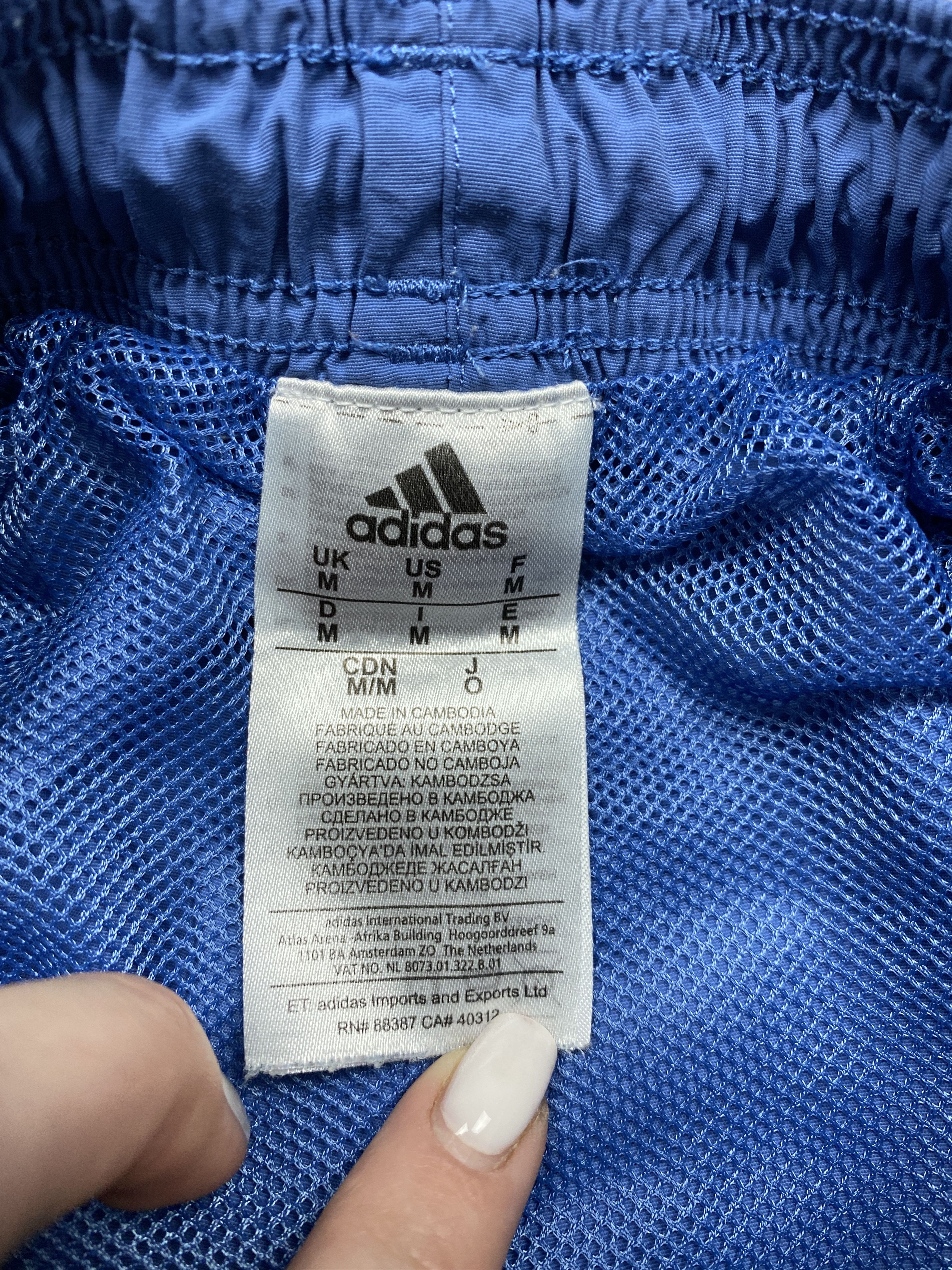 Adidas Adidas Vintage Mens Nylon Shorts Size US 32 / EU 48 - 5 Thumbnail