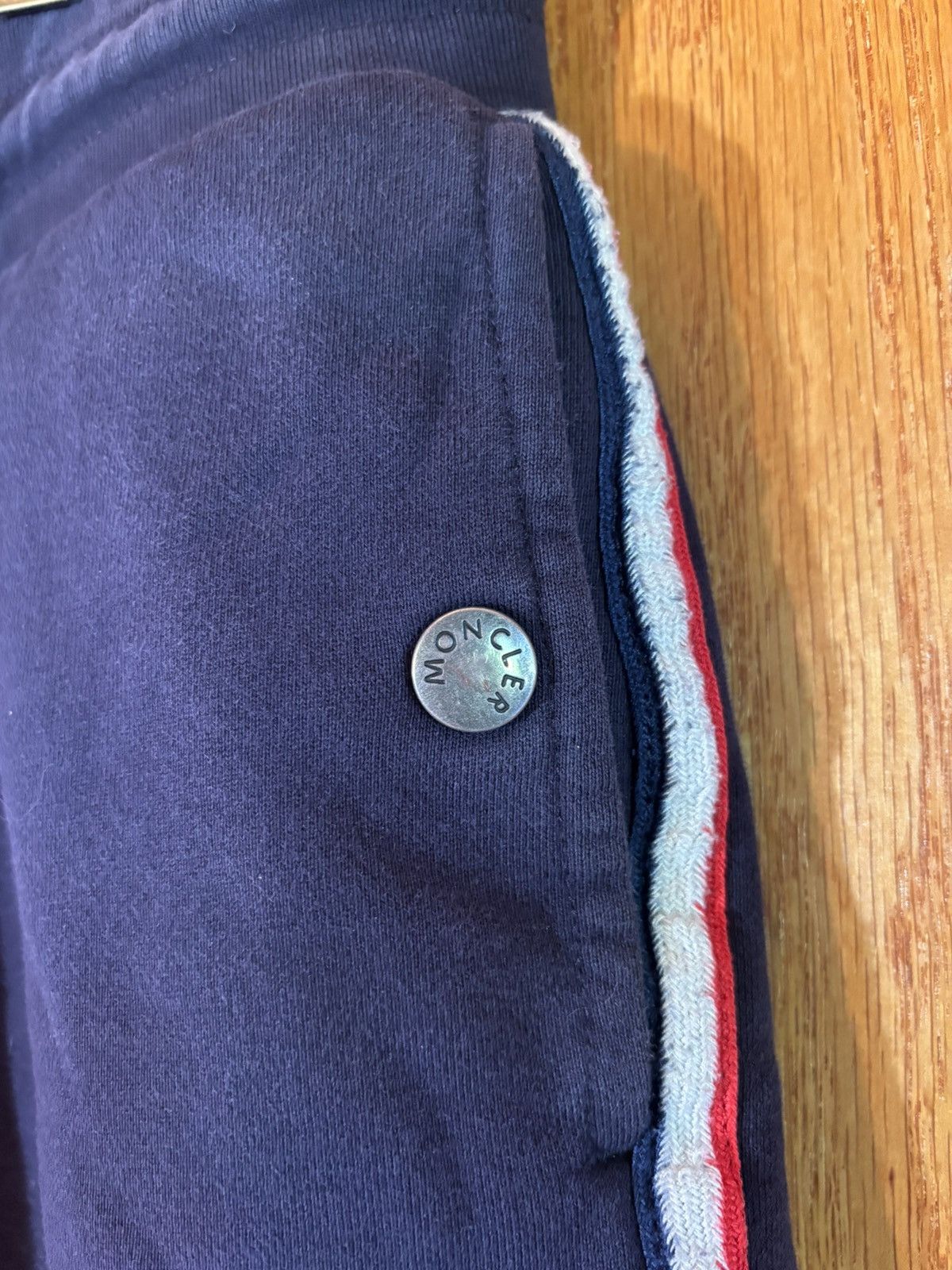 Moncler Vintage Sweat-Shorts Size US 32 / EU 48 - 2 Thumbnail