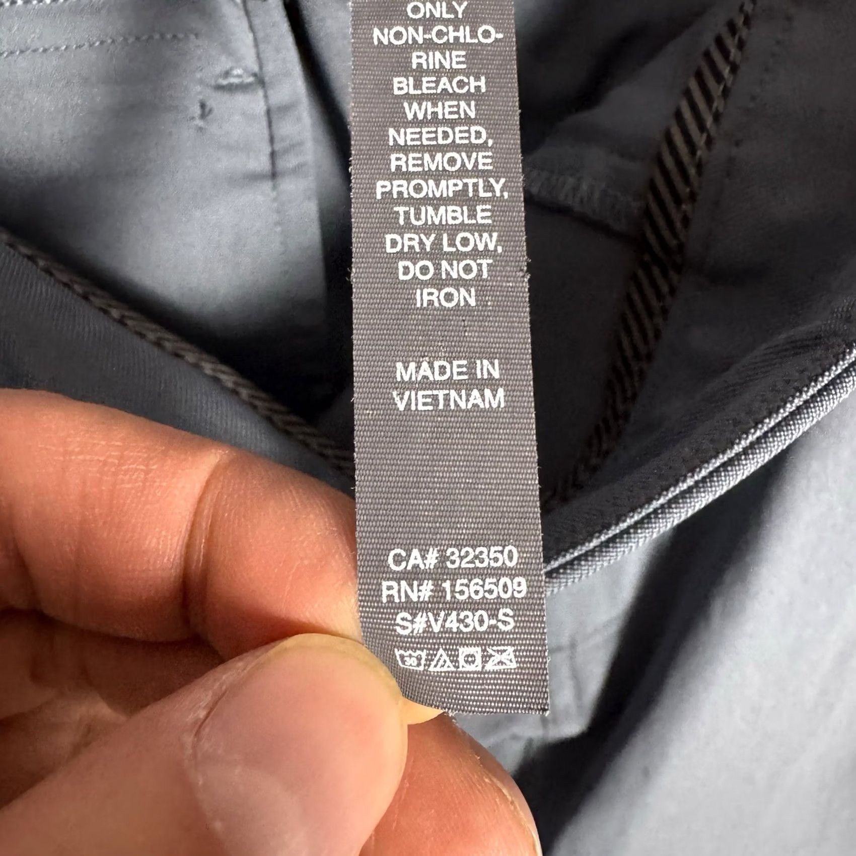 Vuori Vuori Meta Pants Mens 36x30 Slim Fit Stretch Performance V430 Casual Preppy Blue - Size US 36 / EU 52 - 6 Thumbnail