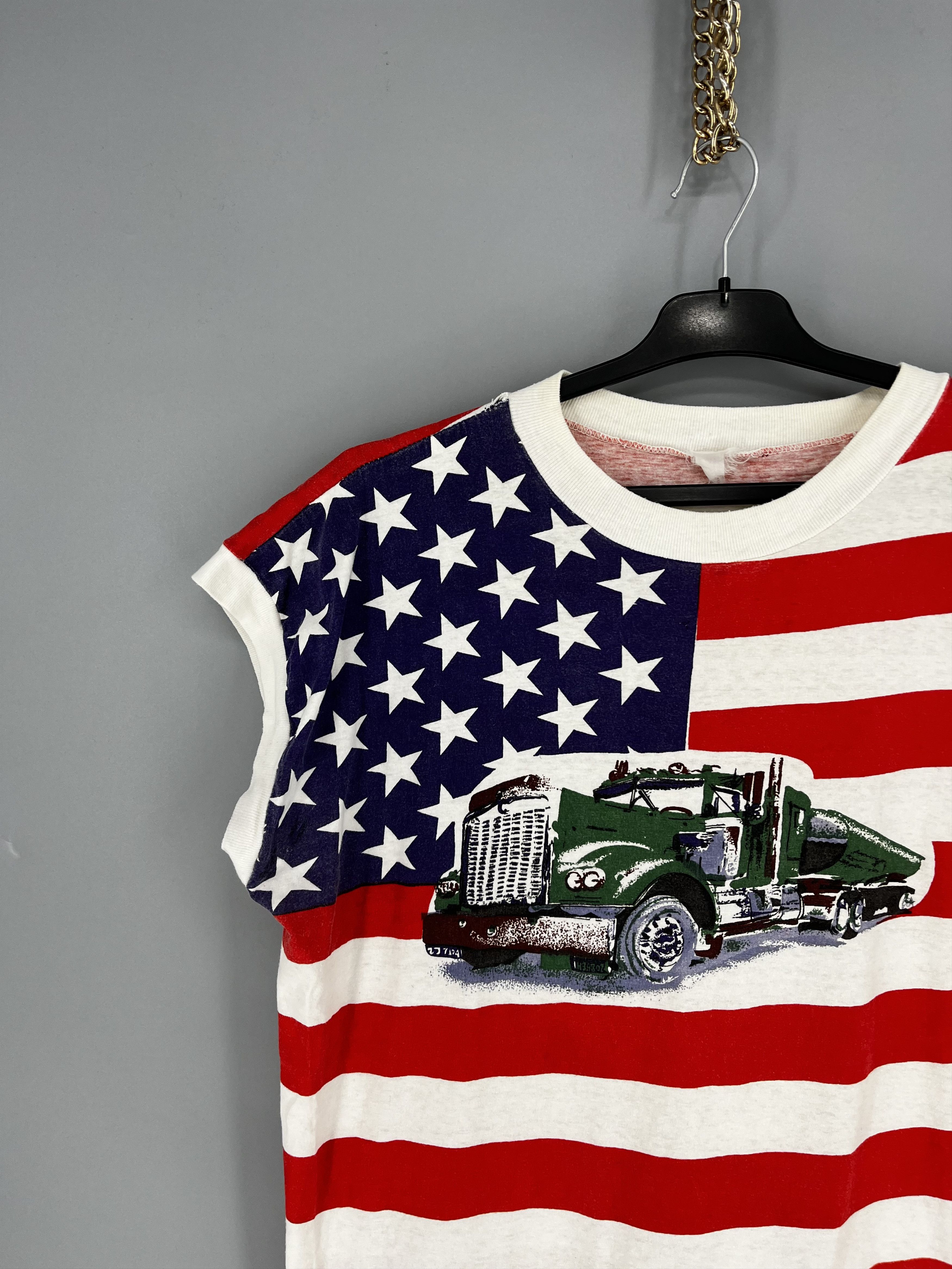 Vintage Vintage Truck T-shirt AMERICAN BEST USA Size US L / EU 52-54 / 3 - 5 Thumbnail