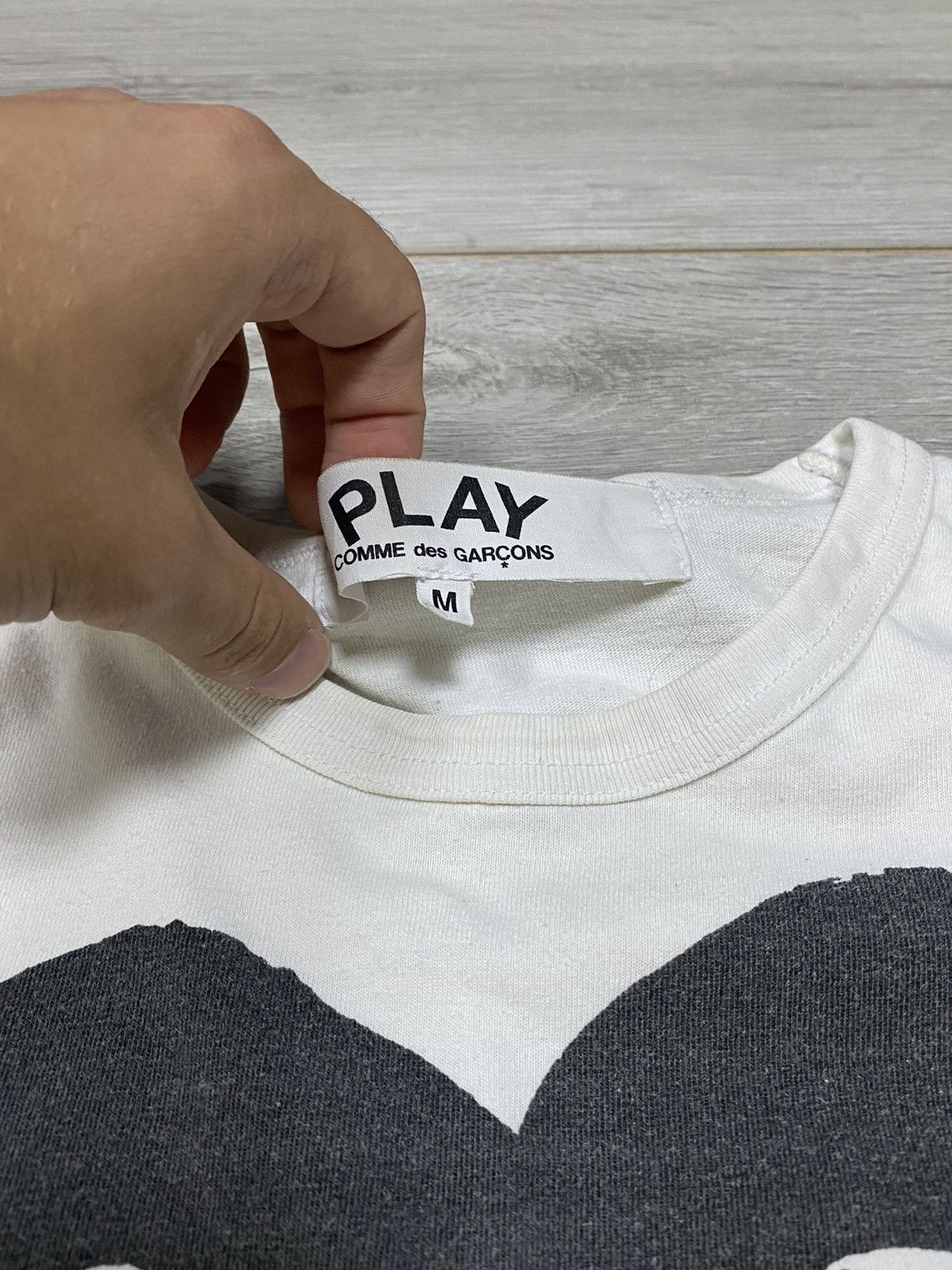 Comme des Garcons PLAY PLAY Comme des garçons vintage big heart t-shirt Size US M / EU 48-50 / 2 - 4 Thumbnail
