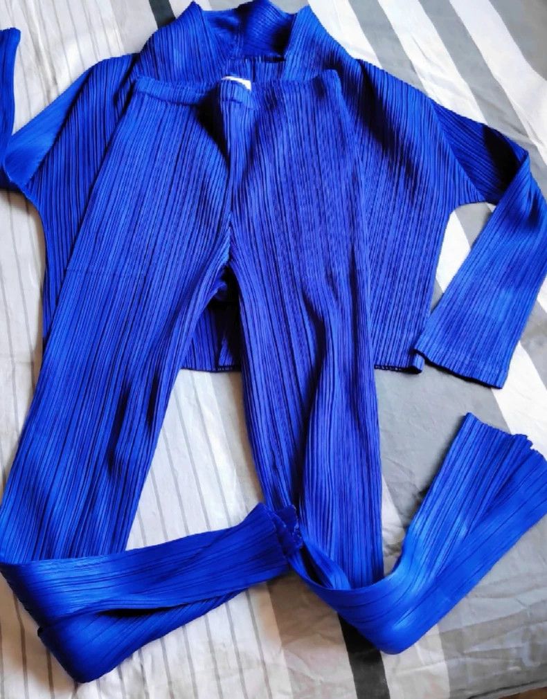 Issey Miyake Issey Miyake size:3 Royal blue skinny trousers Size 23" - 1 Thumbnail