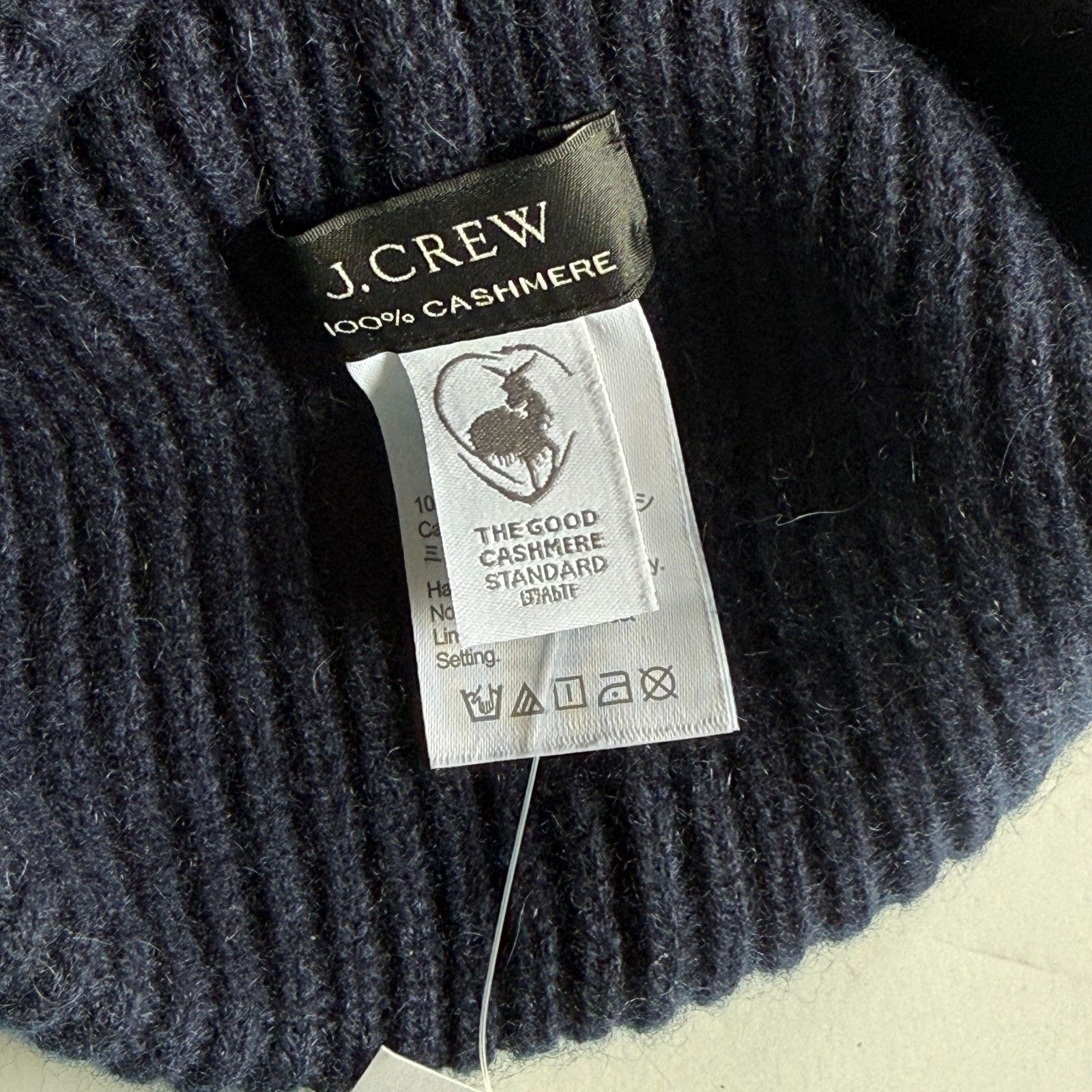 J.Crew J.Crew 100% Cashmere Navy Blue Rib Knit Beanie Navy Hat Size ONE SIZE - 4 Thumbnail