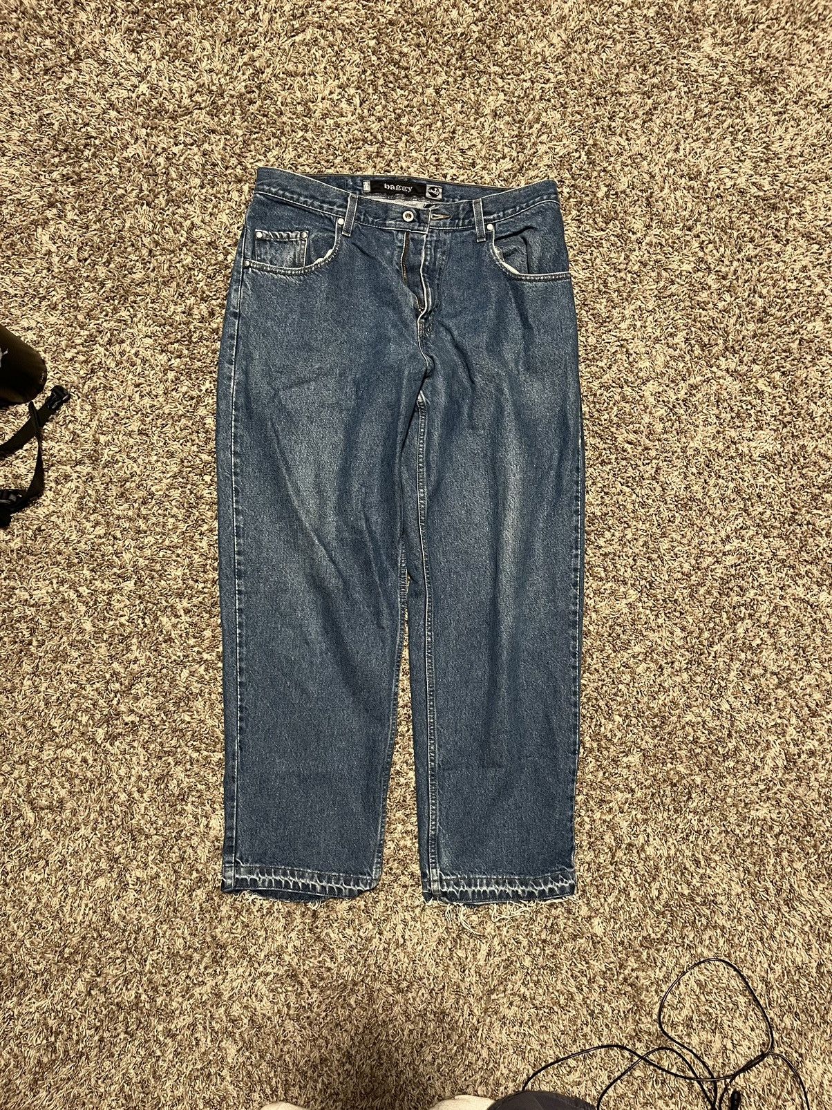 Silver tan Levi’s 34 size