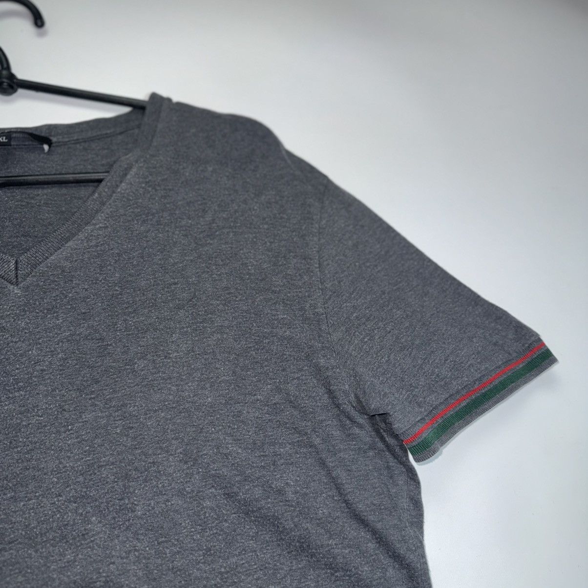 Gucci Vintage Basic Gucci V Neck Tee T Shirt Size US L / EU 52-54 / 3 - 3 Thumbnail