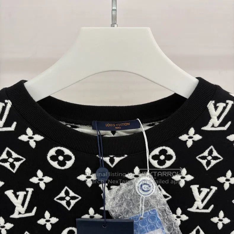 Louis Vuitton Louis Vuitton Black full-print logo sweatshirt Size US M / EU 48-50 / 2 - 3 Thumbnail