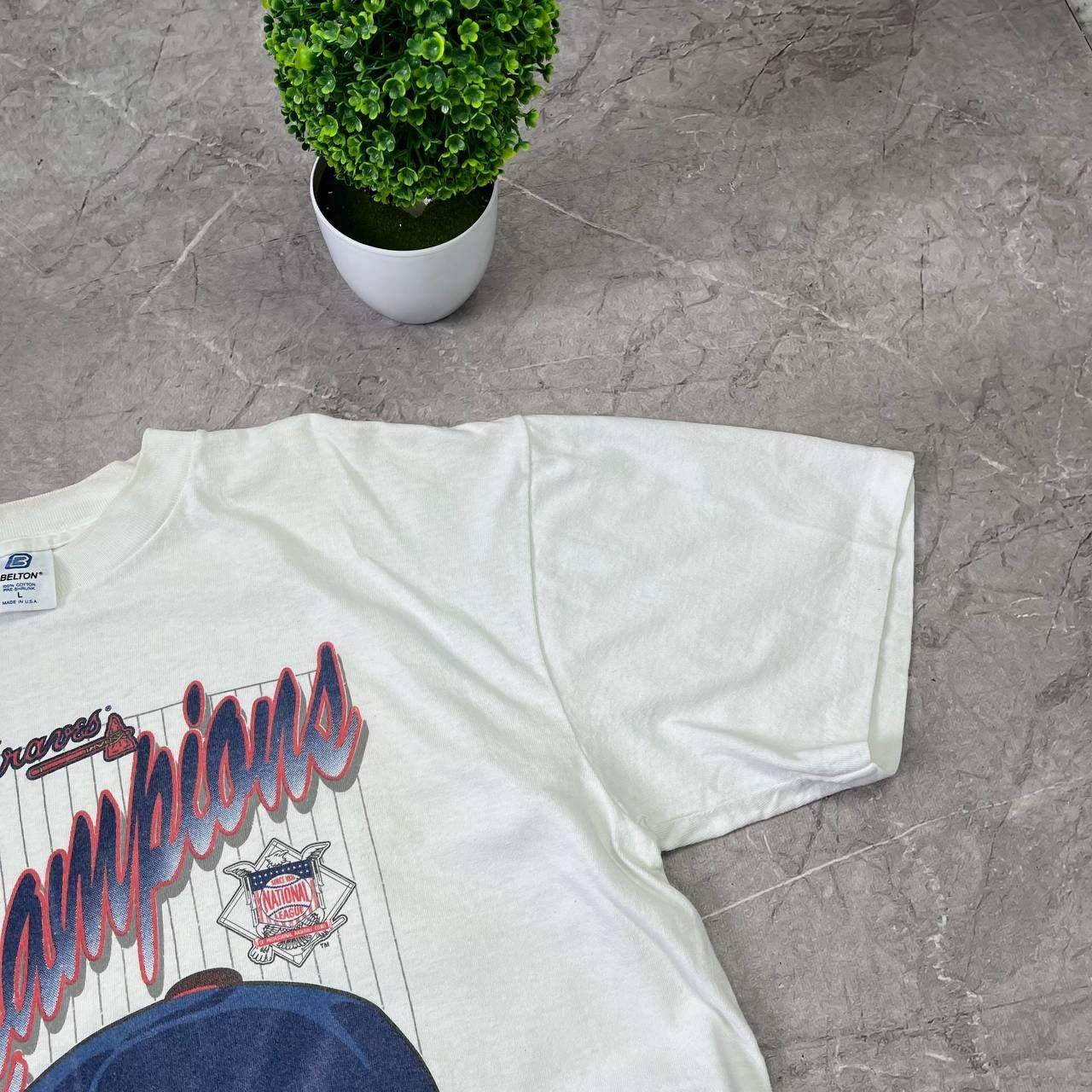 Vintage Vintage 1993 Atlanta Braves Champions National League Mens Size US L / EU 52-54 / 3 - 4 Thumbnail