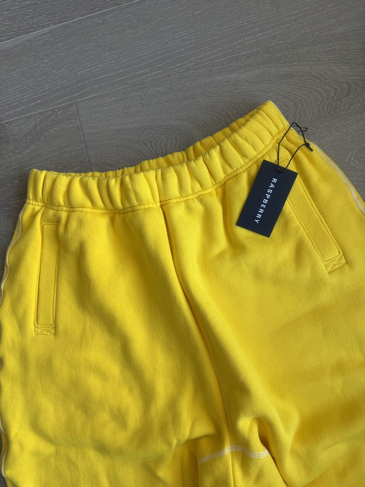 The GV Gallery MEDIUM GV GALLERY RASPBERRY HILLS LEMON DROP SWEATS ✅❤️ NEW Size US 32 / EU 48 - 3 Thumbnail