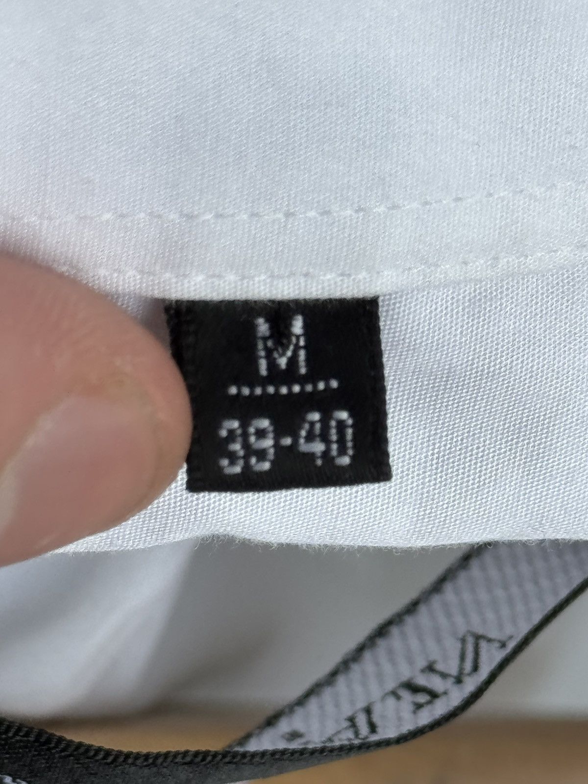 Balmain Balmain Paris Shirt Circle Logo Size US M / EU 48-50 / 2 - 8 Thumbnail
