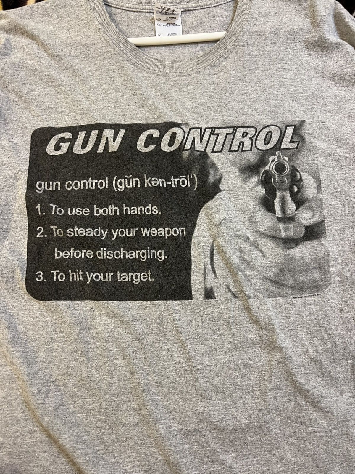 Gildan × Japanese Brand Crazy vintage Y2K Gun Control Tee Size US XXL / EU 58 / 5 - 2 Thumbnail