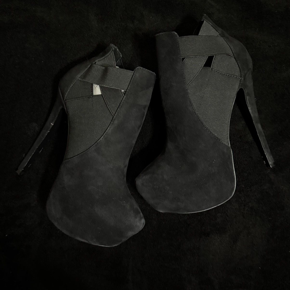 Steve Madden Black Suede Steve Madden platform heels Size US 8 / IT 38 - 4 Thumbnail