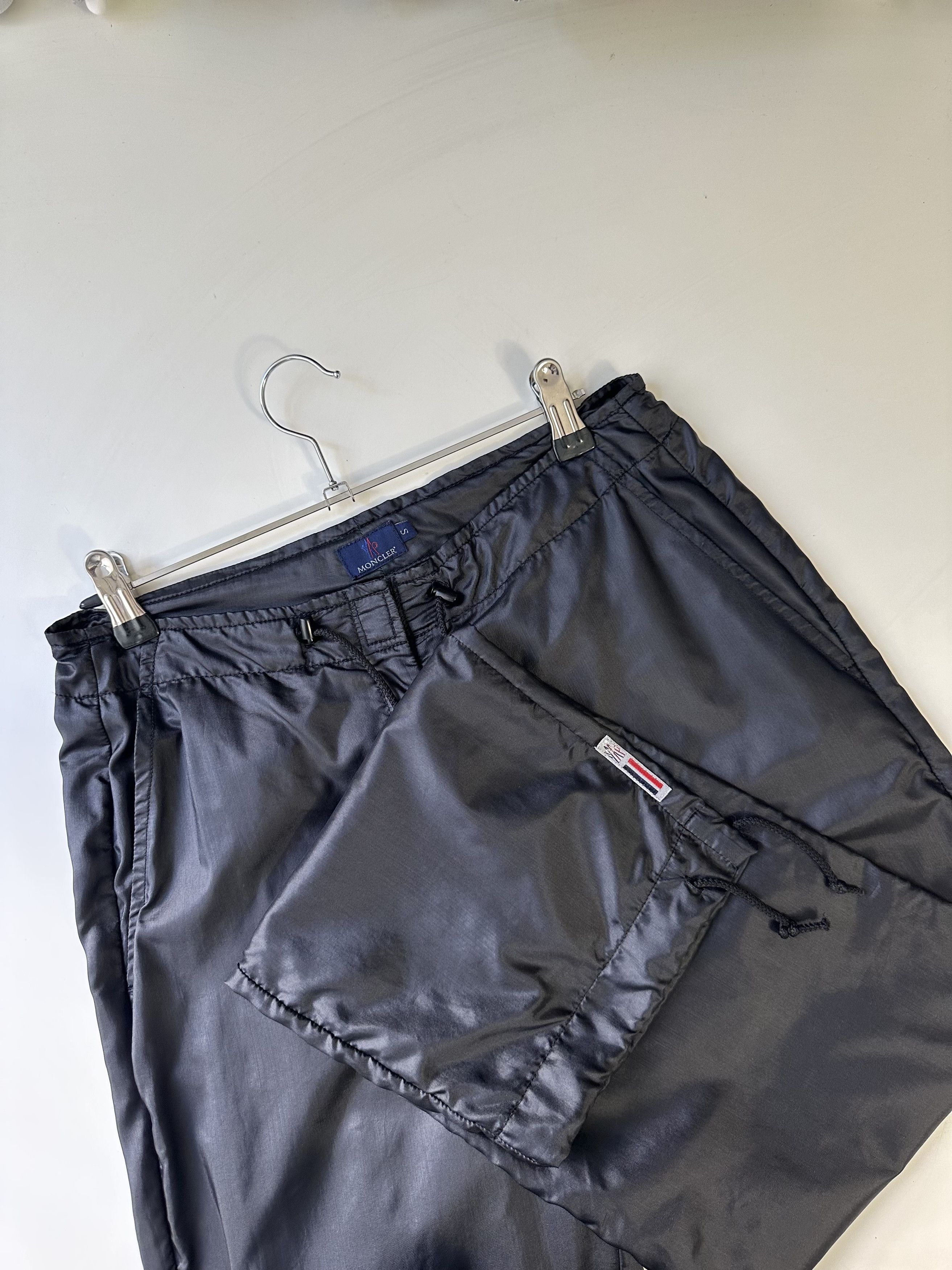 Moncler Moncler Nylon Black Lightweight Vintage Pants Small Size US 30 / EU 46 - 5 Thumbnail