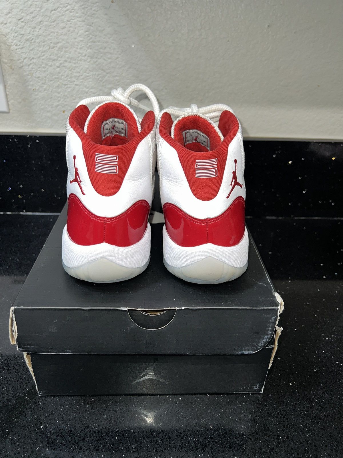 Jordan Brand Jordan 11 Retro ‘Cherry’ Size US 7 / EU 40 - 3 Thumbnail