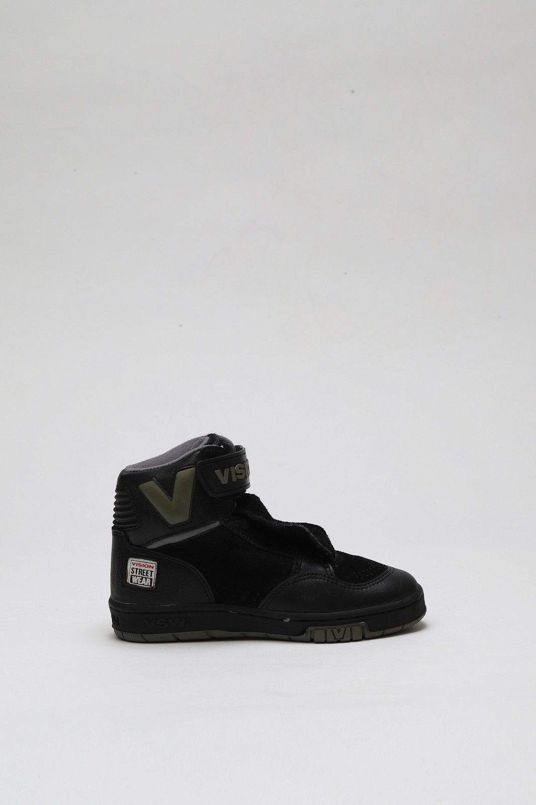 Vision Streetwear VISION STREET WEAR NOS VINTAGE MS 15000 Hi TOP BLACK Grailed
