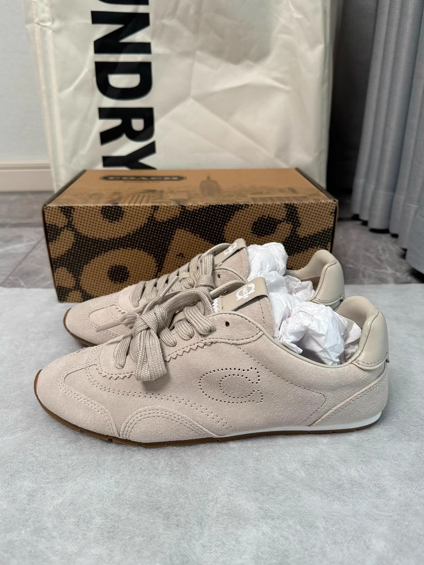 Coach COACH Vintage Trainer Sneakers K6 Size US 7 / IT 37 - 1 Thumbnail