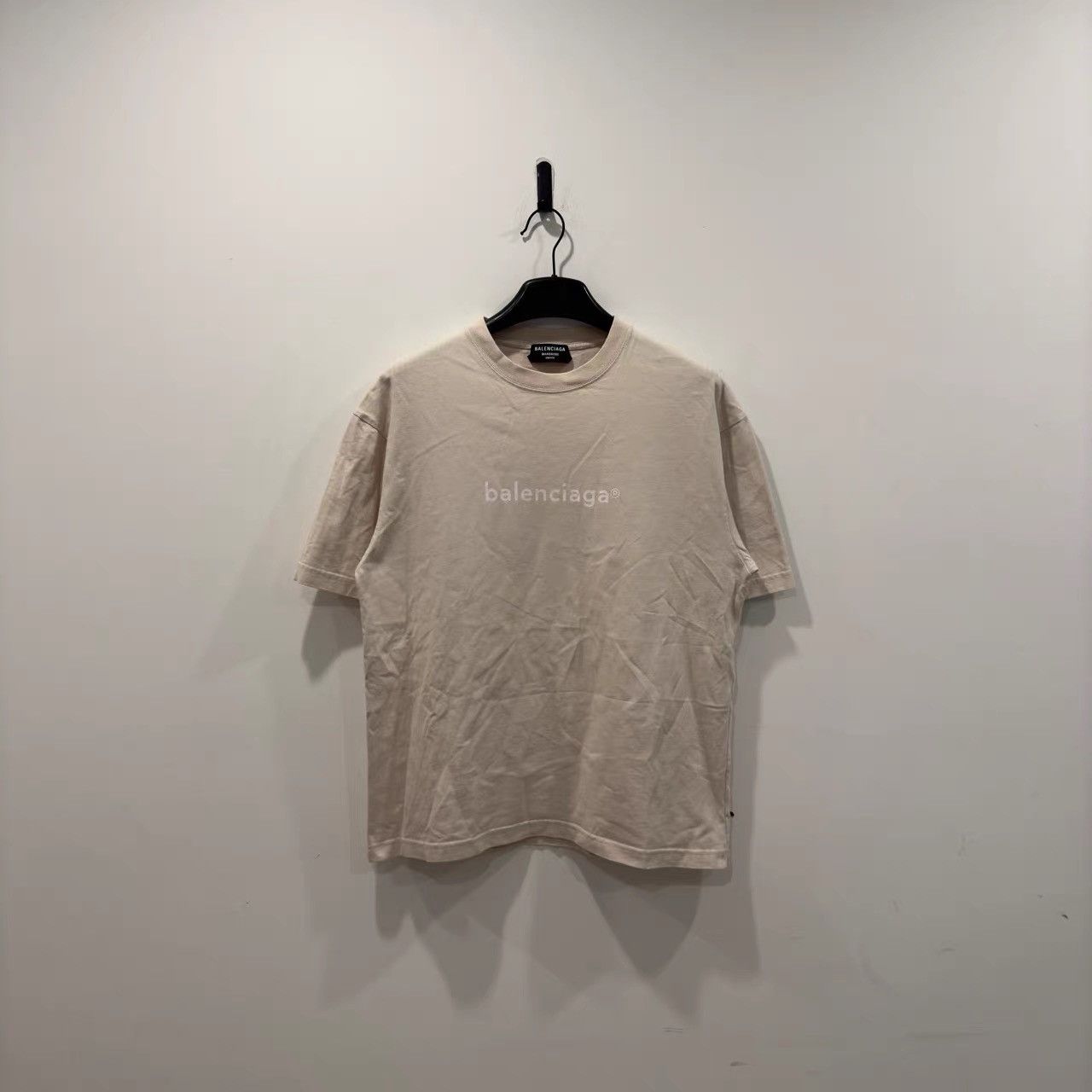 Balenciaga Balenciaga Cream Slogan Short Sleeve K28 Size US XS / EU 42 / 0 - 1 Thumbnail