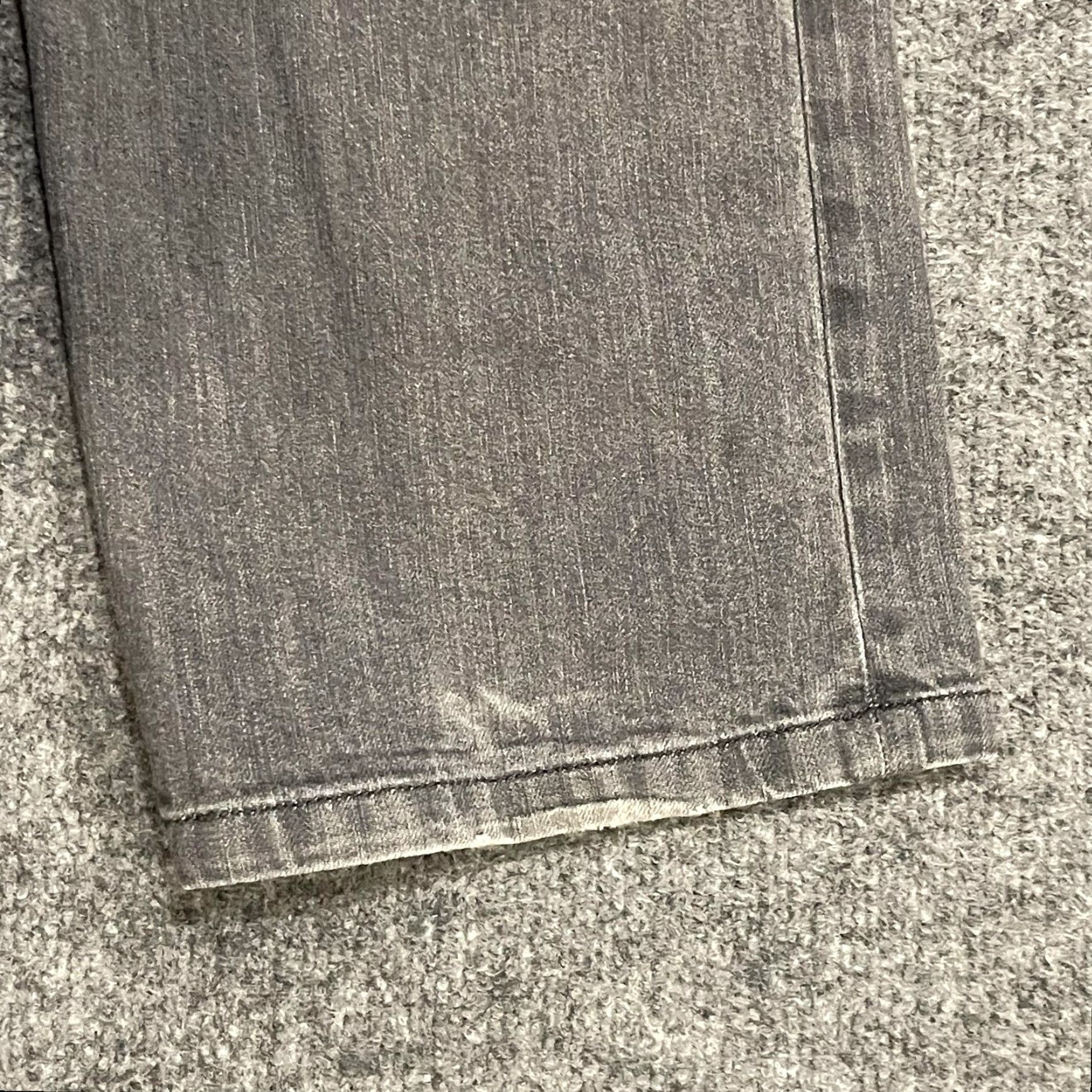 Patagonia Patagonia Iron Clad Denim Jeans Mens 34x32 Gray Straight Button Fly Organic Cotton Blend 98% Organic Cotton 2% Spandex Charcoal Wash Size US 34 / EU 50 - 7 Thumbnail