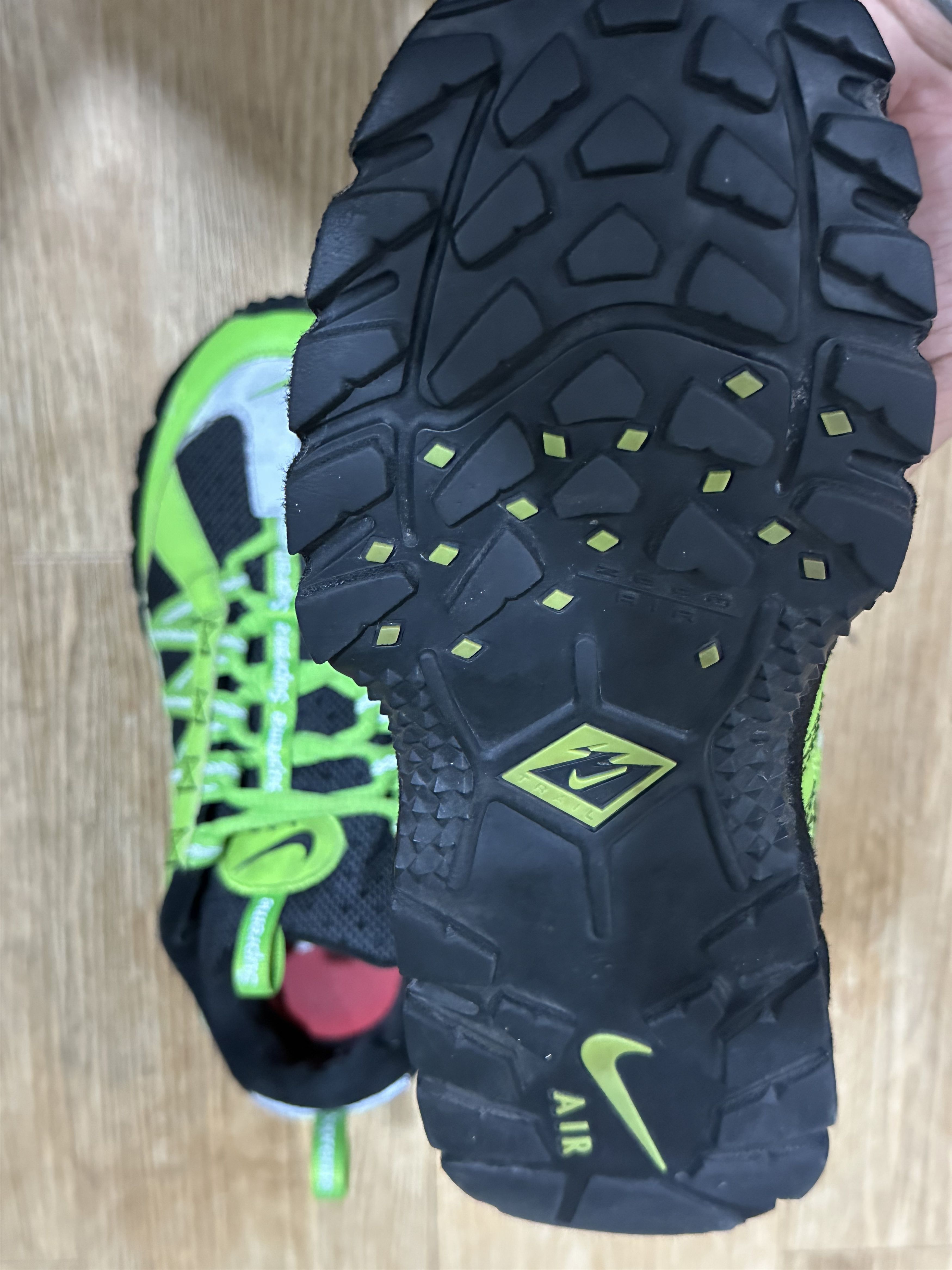 Nike × Supreme Supreme X Nike Humara 2017 Green Size US 8.5 / EU 41-42 - 13 Thumbnail