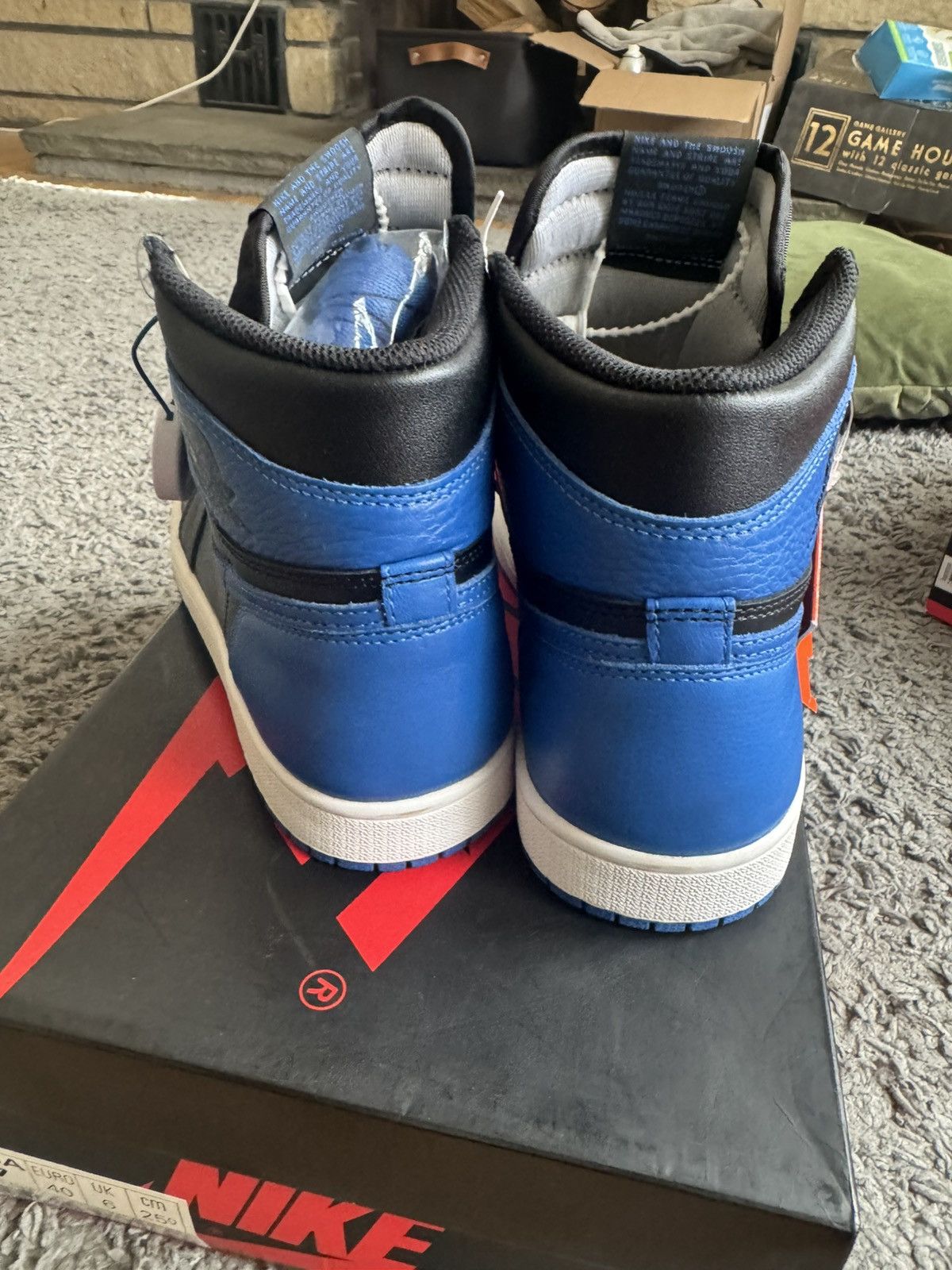 Jordan Brand Air jordan 1 royal 2017 release Size US 7 / EU 40 - 3 Thumbnail