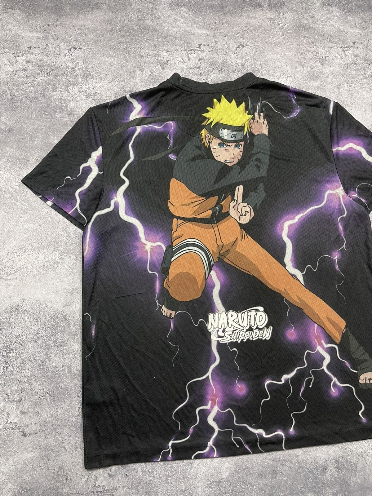 Anime Vintage 2002 Naruto Shippuden Sasuke Shonen Jump T-Shirt Size US L / EU 52-54 / 3 - 15 Thumbnail