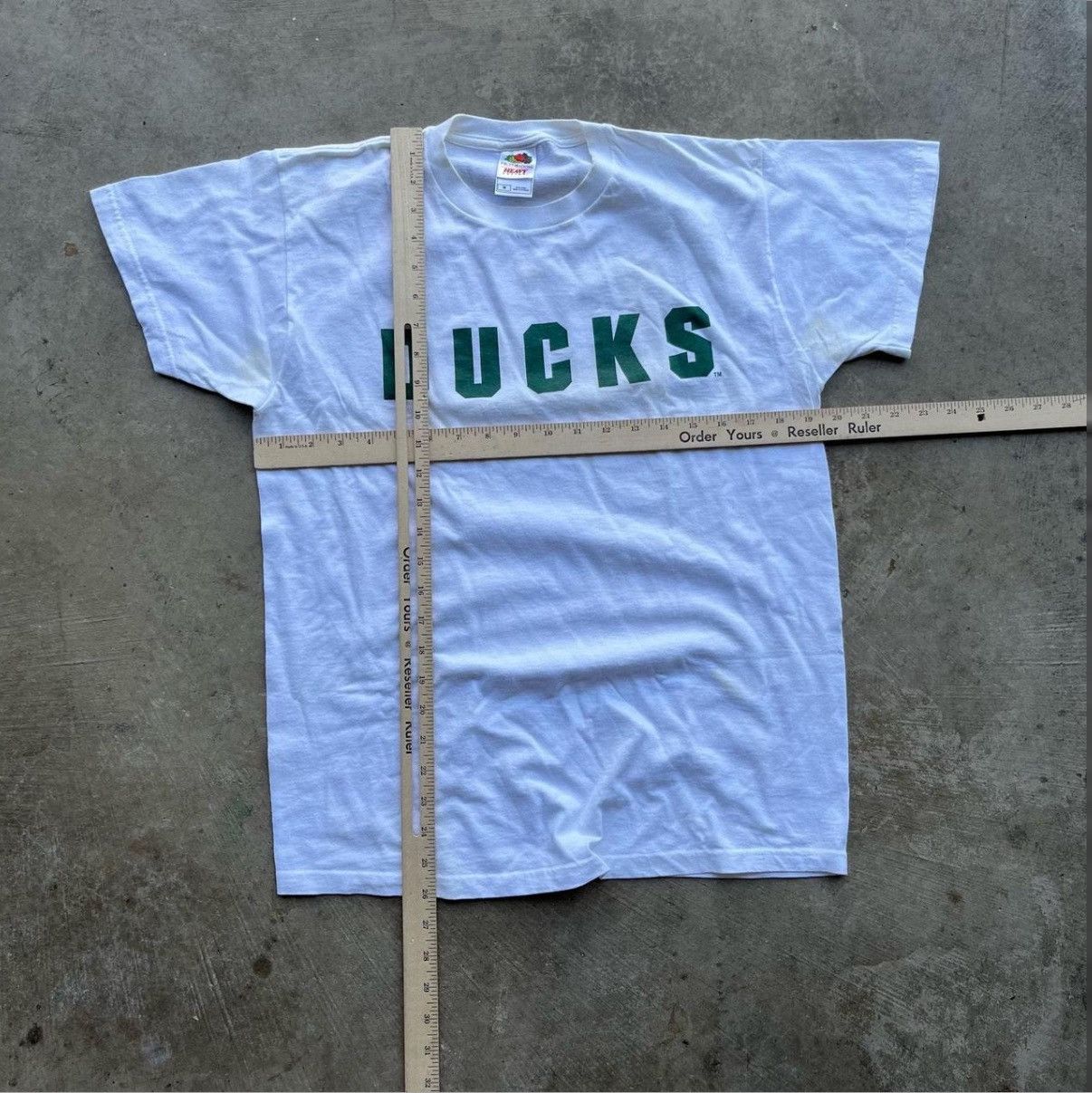 Fruit Of The Loom vintage fruit of the loom oregon ducks tee shirt size medium Size US M / EU 48-50 / 2 - 5 Thumbnail