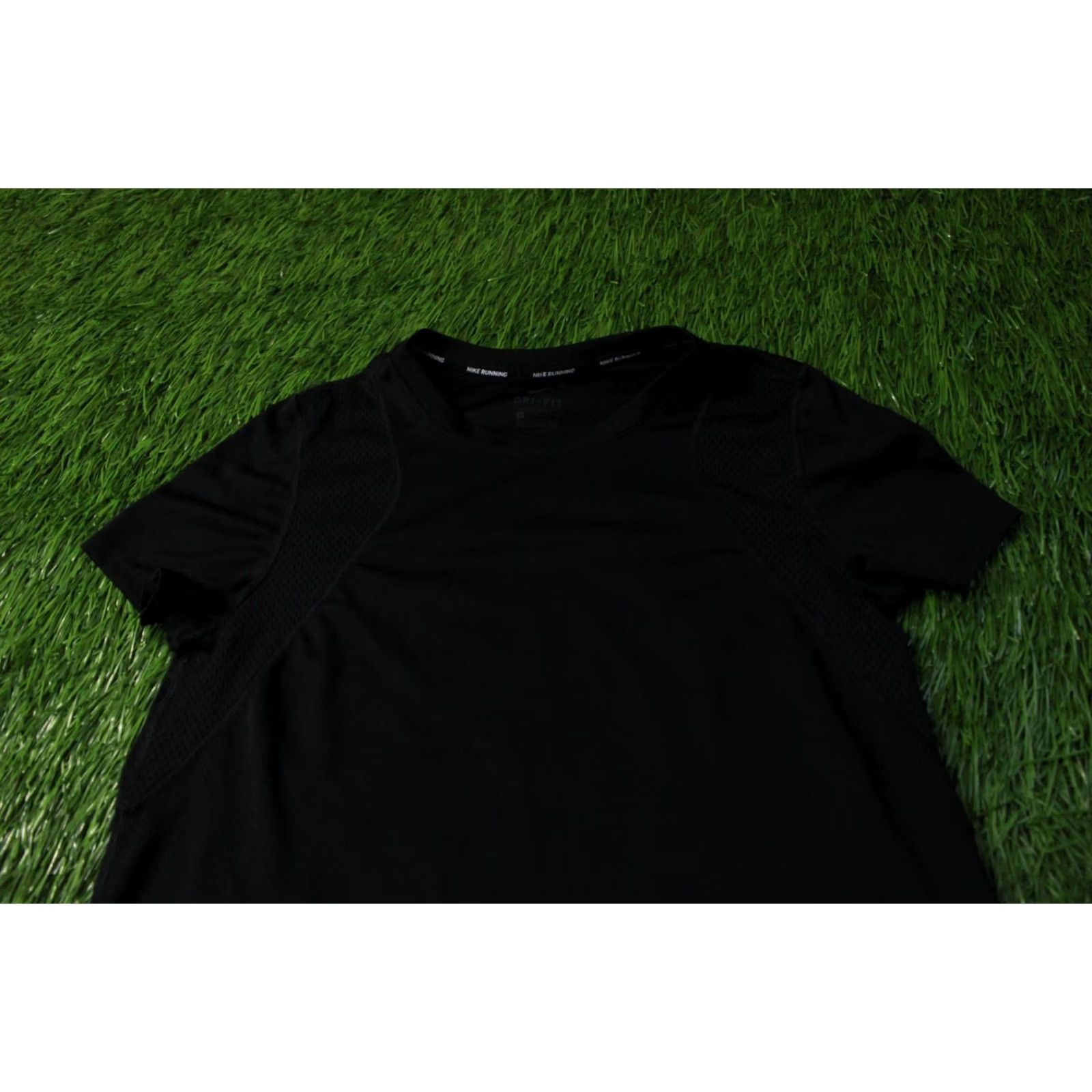 Nike Nike Dri-Fit Running Shirt Women M Jersey Black 2018 Training Nike Dri-FIT Jersey Running Women Shirt M Black 2018 Size M / US 6-8 / IT 42-44 - 2 Thumbnail